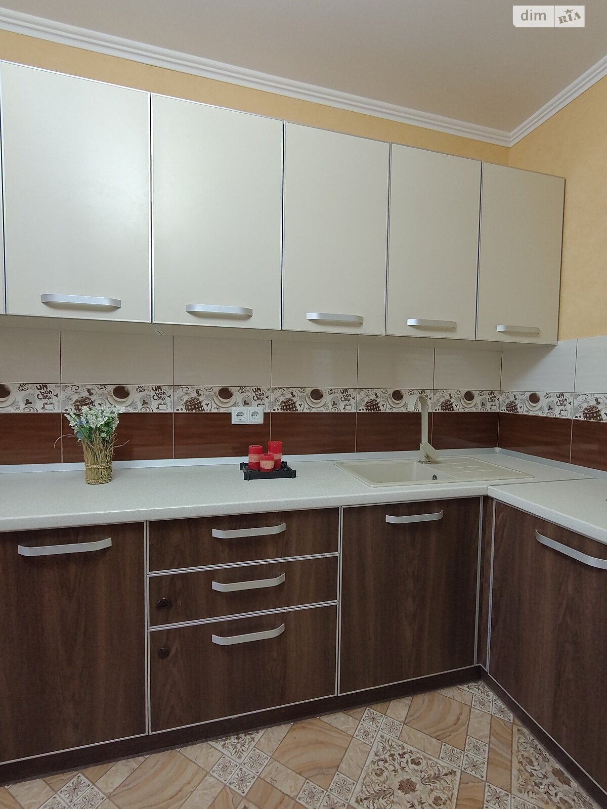 Продаж однокімнатної квартири в Вінниці, на 1-й пров. Український 6, район Старе місто фото 1 Продаж однокімнатної квартири в Вінниці, на 1-й пров. Український 6, район Старе місто фото 1