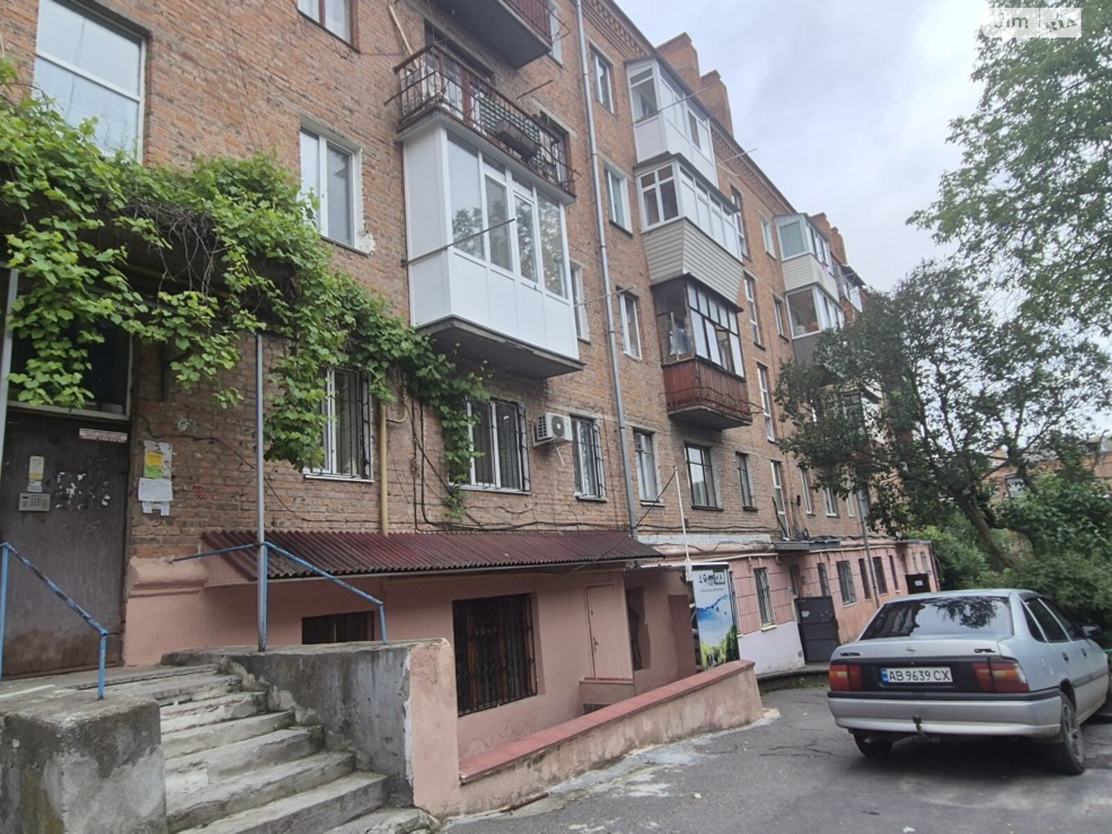 Продаж однокімнатної квартири в Вінниці, на вул. Князів Коріатовичів 133, район Свердловський масив фото 1 Продаж однокімнатної квартири в Вінниці, на вул. Князів Коріатовичів 133, район Свердловський масив фото 1