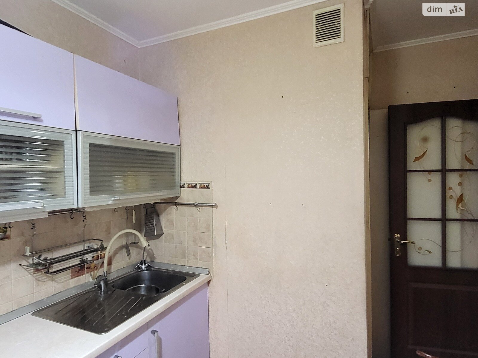 Продаж трикімнатної квартири в Вінниці, на вул. Матроса Кішки 59, район Свердловський масив фото 1 Продаж трикімнатної квартири в Вінниці, на вул. Матроса Кішки 59, район Свердловський масив фото 1