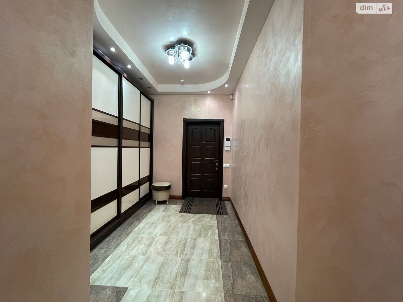 Продажа трехкомнатной квартиры в Виннице, на ул. Степана Бандеры 9, район Центр фото 1 Продажа трехкомнатной квартиры в Виннице, на ул. Степана Бандеры 9, район Центр фото 1