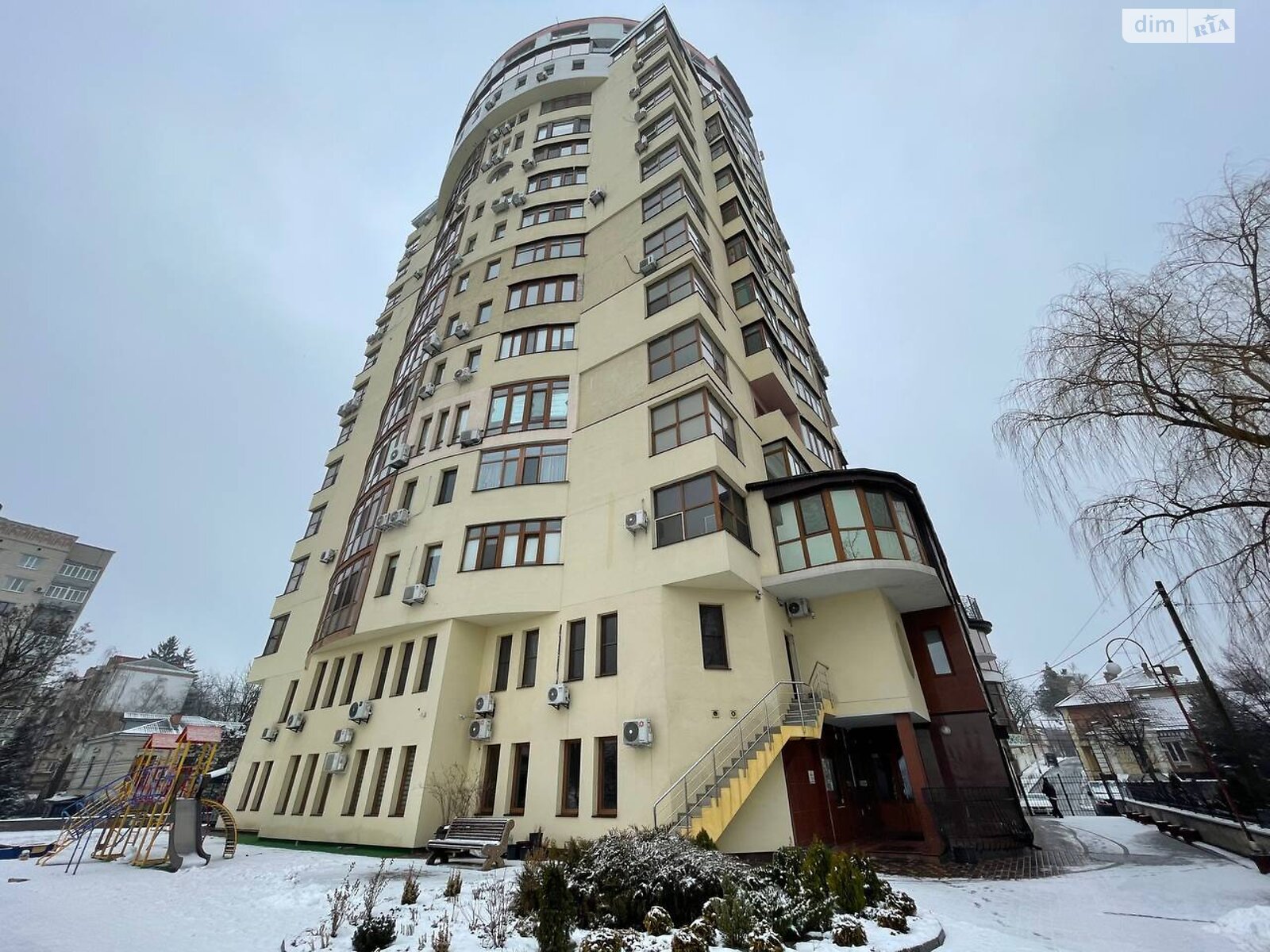 Продажа трехкомнатной квартиры в Виннице, на ул. Степана Бандеры 9, район Центр фото 1 Продажа трехкомнатной квартиры в Виннице, на ул. Степана Бандеры 9, район Центр фото 1