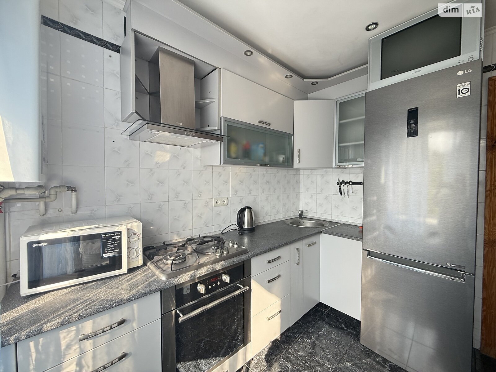 Продаж трикімнатної квартири в Вінниці, на вул. Хлібна, район Центр фото 1