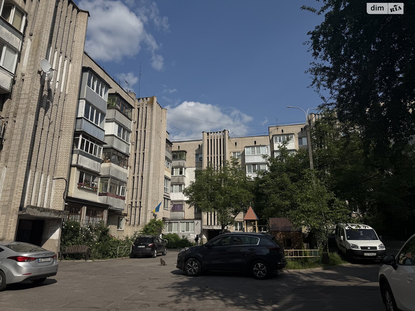 Продаж трикімнатної квартири в Вінниці, на вул. Хлібна, район Центр фото 1