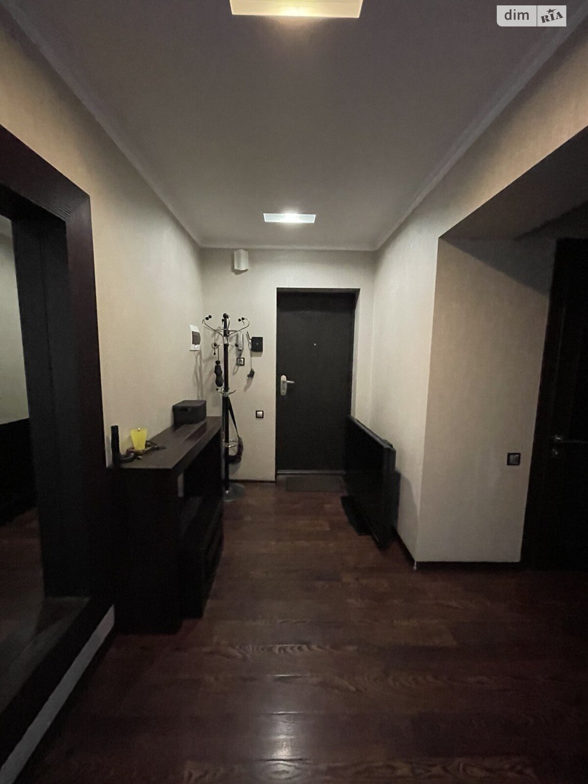 Продаж трикімнатної квартири в Вінниці, на вул. Івана Богуна, район Центр фото 1 Продаж трикімнатної квартири в Вінниці, на вул. Івана Богуна, район Центр фото 1
