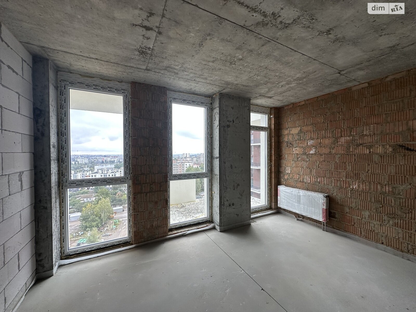 Продажа трехкомнатной квартиры в Виннице, на пер. Кирпичный 18 корпус 4, район Центр фото 1 Продажа трехкомнатной квартиры в Виннице, на пер. Кирпичный 18 корпус 4, район Центр фото 1