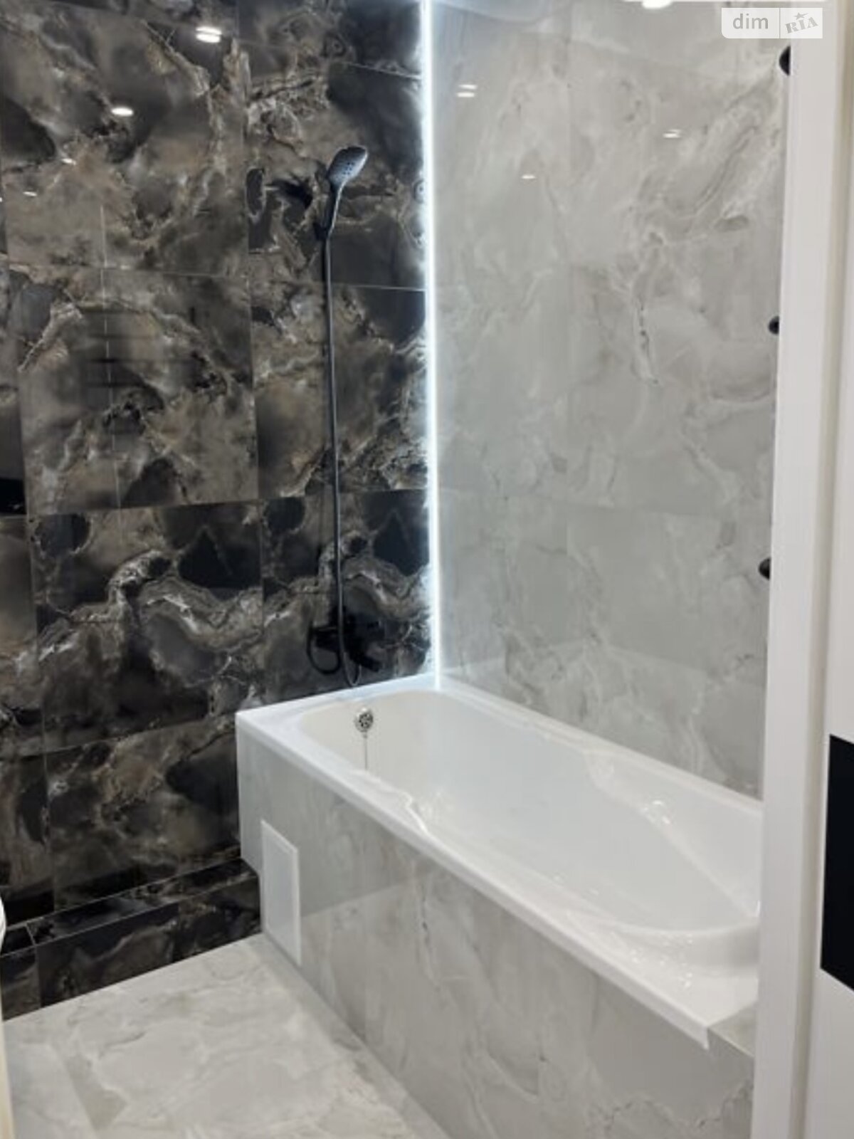 Продажа двухкомнатной квартиры в Виннице, на пер. Кирпичный 12, район Центр фото 1 Продажа двухкомнатной квартиры в Виннице, на пер. Кирпичный 12, район Центр фото 1