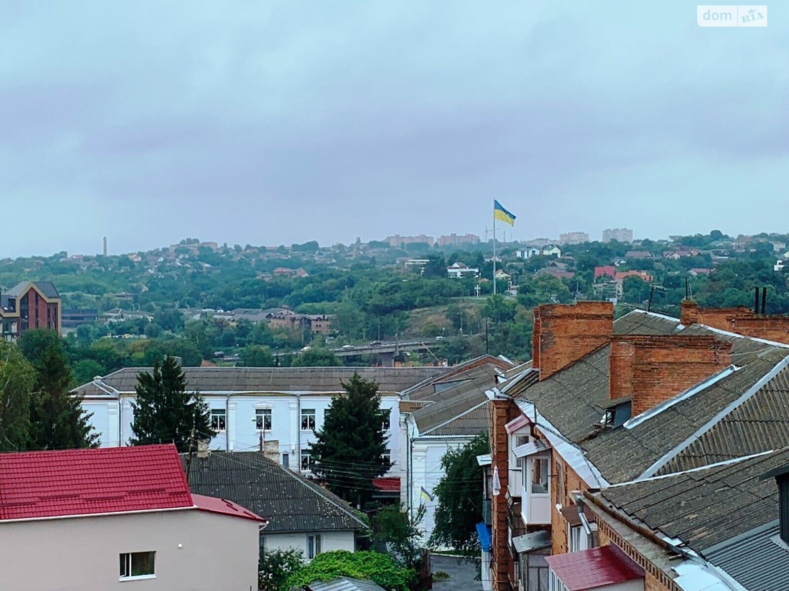 Продаж семикімнатної квартири в Вінниці, на вул. Владислава Городецького 7, район Центр фото 1