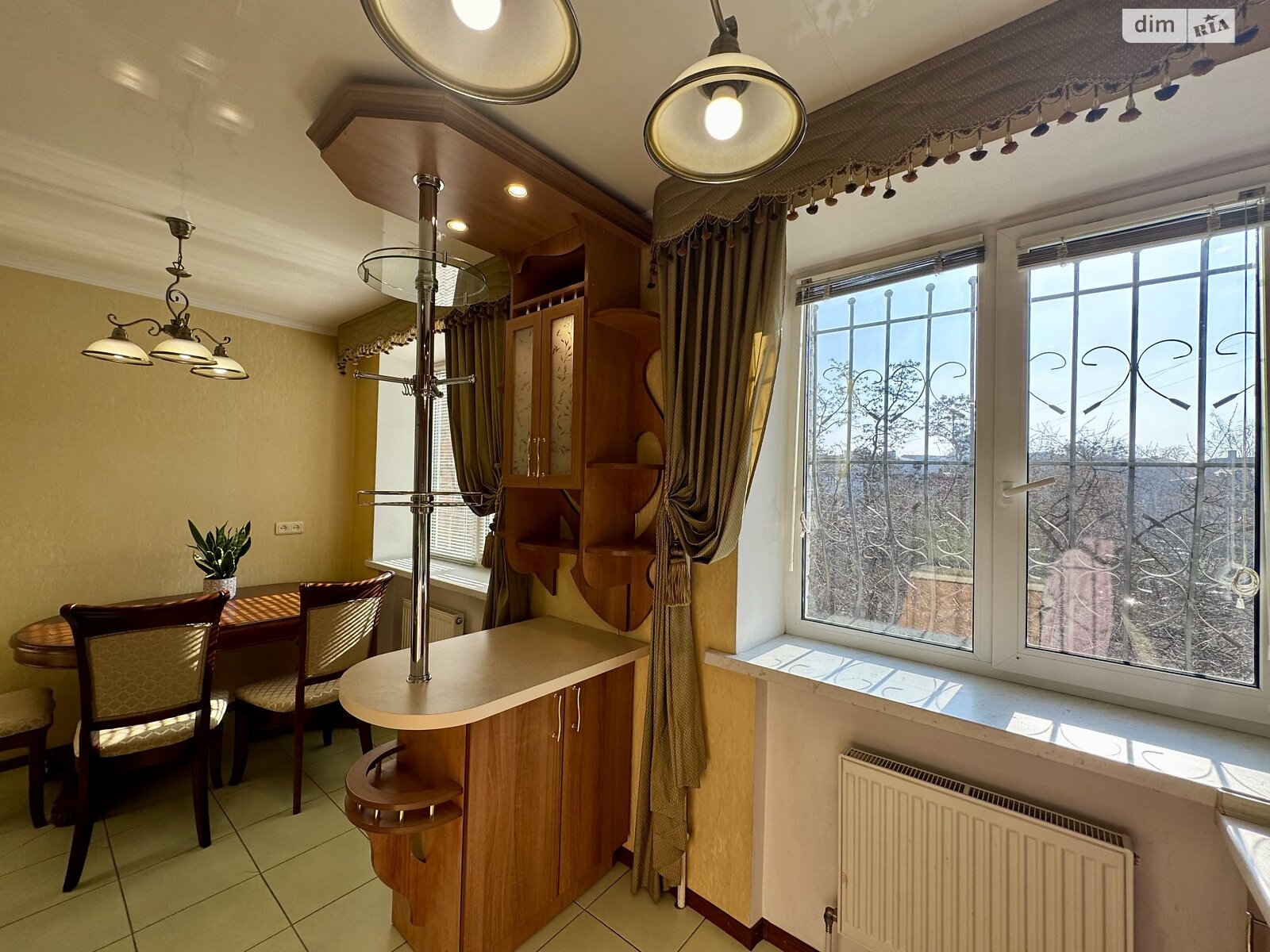 Продаж двокімнатної квартири в Вінниці, на вул. Соборна 97, район Центр фото 1 Продаж двокімнатної квартири в Вінниці, на вул. Соборна 97, район Центр фото 1