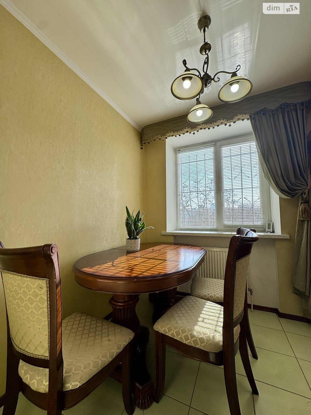 Продаж двокімнатної квартири в Вінниці, на вул. Соборна 97, район Центр фото 1 Продаж двокімнатної квартири в Вінниці, на вул. Соборна 97, район Центр фото 1