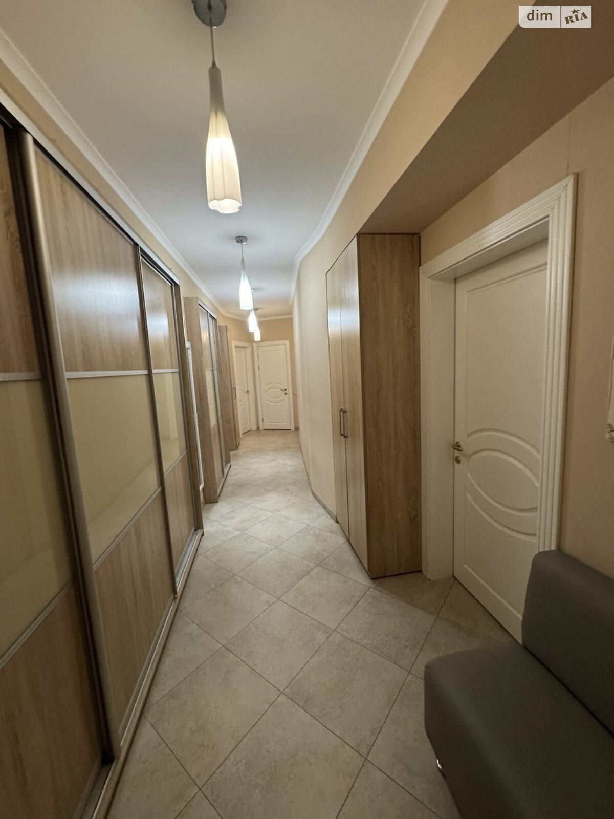 Продаж трикімнатної квартири в Вінниці, на вул. Соборна 101, район Центр фото 1 Продаж трикімнатної квартири в Вінниці, на вул. Соборна 101, район Центр фото 1