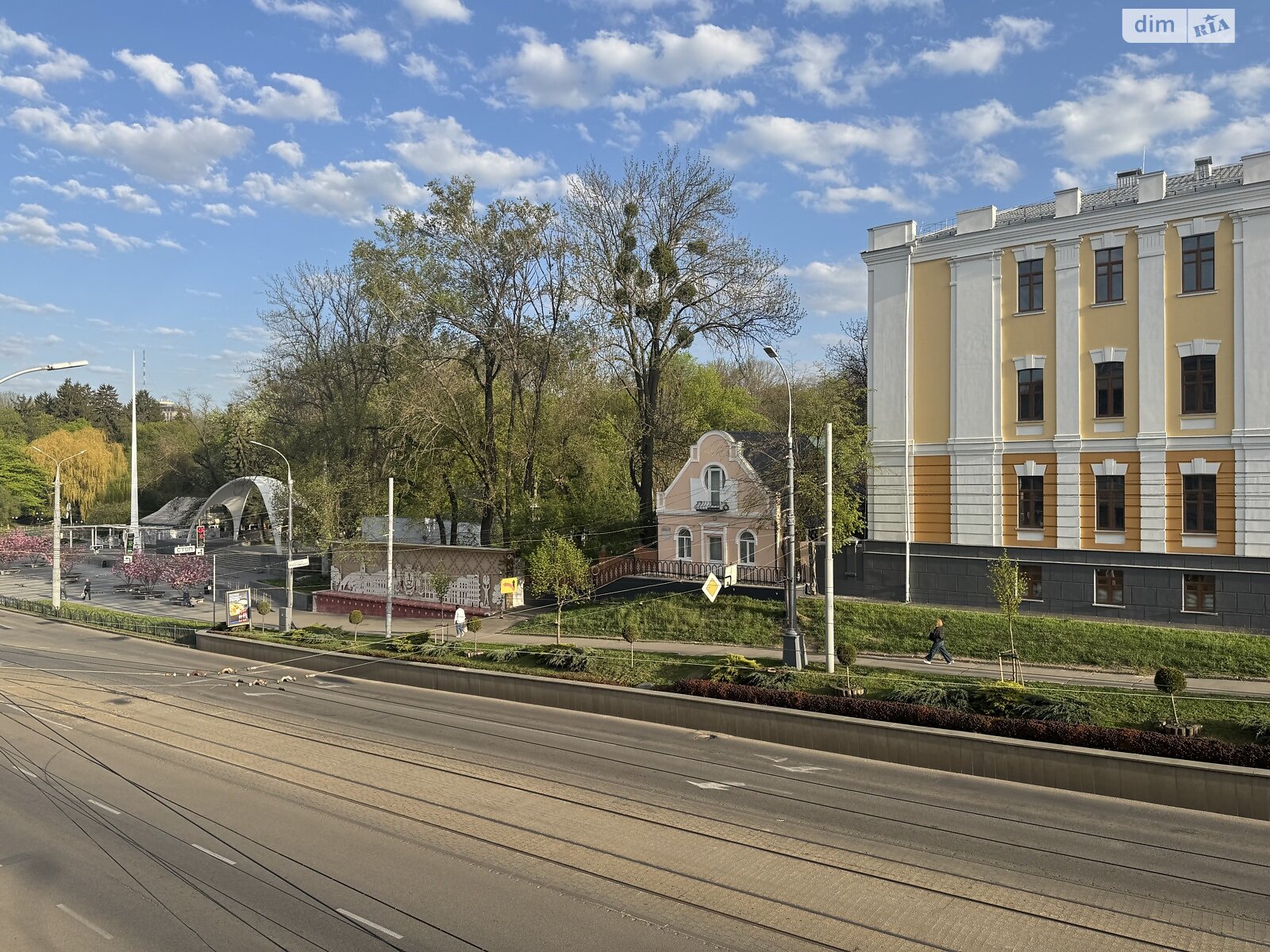 Продаж трикімнатної квартири в Вінниці, на вул. Соборна 97, район Центр фото 1 Продаж трикімнатної квартири в Вінниці, на вул. Соборна 97, район Центр фото 1