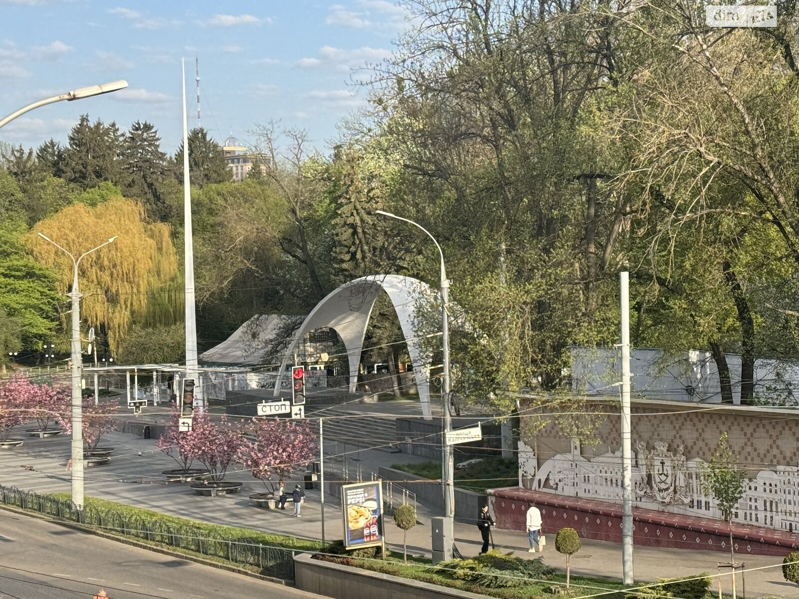 Продаж трикімнатної квартири в Вінниці, на вул. Соборна 97, район Центр фото 1 Продаж трикімнатної квартири в Вінниці, на вул. Соборна 97, район Центр фото 1
