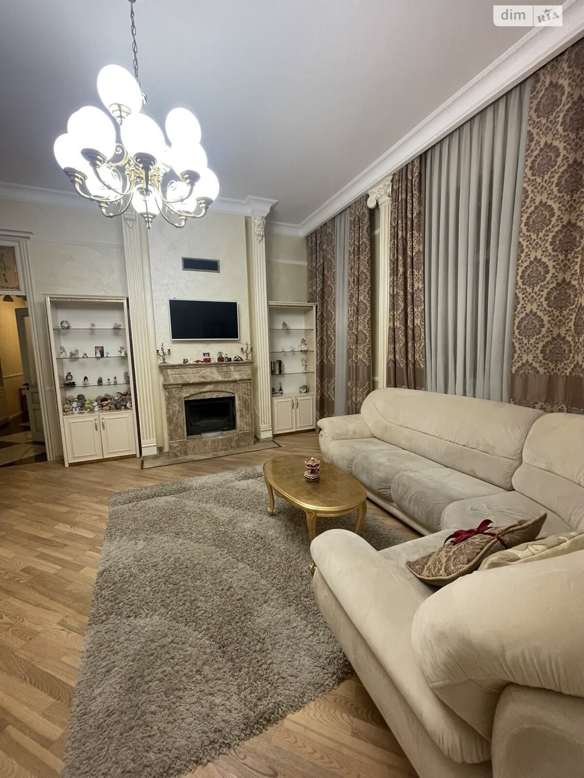 Продаж трикімнатної квартири в Вінниці, на вул. Соборна, район Центр фото 1 Продаж трикімнатної квартири в Вінниці, на вул. Соборна, район Центр фото 1