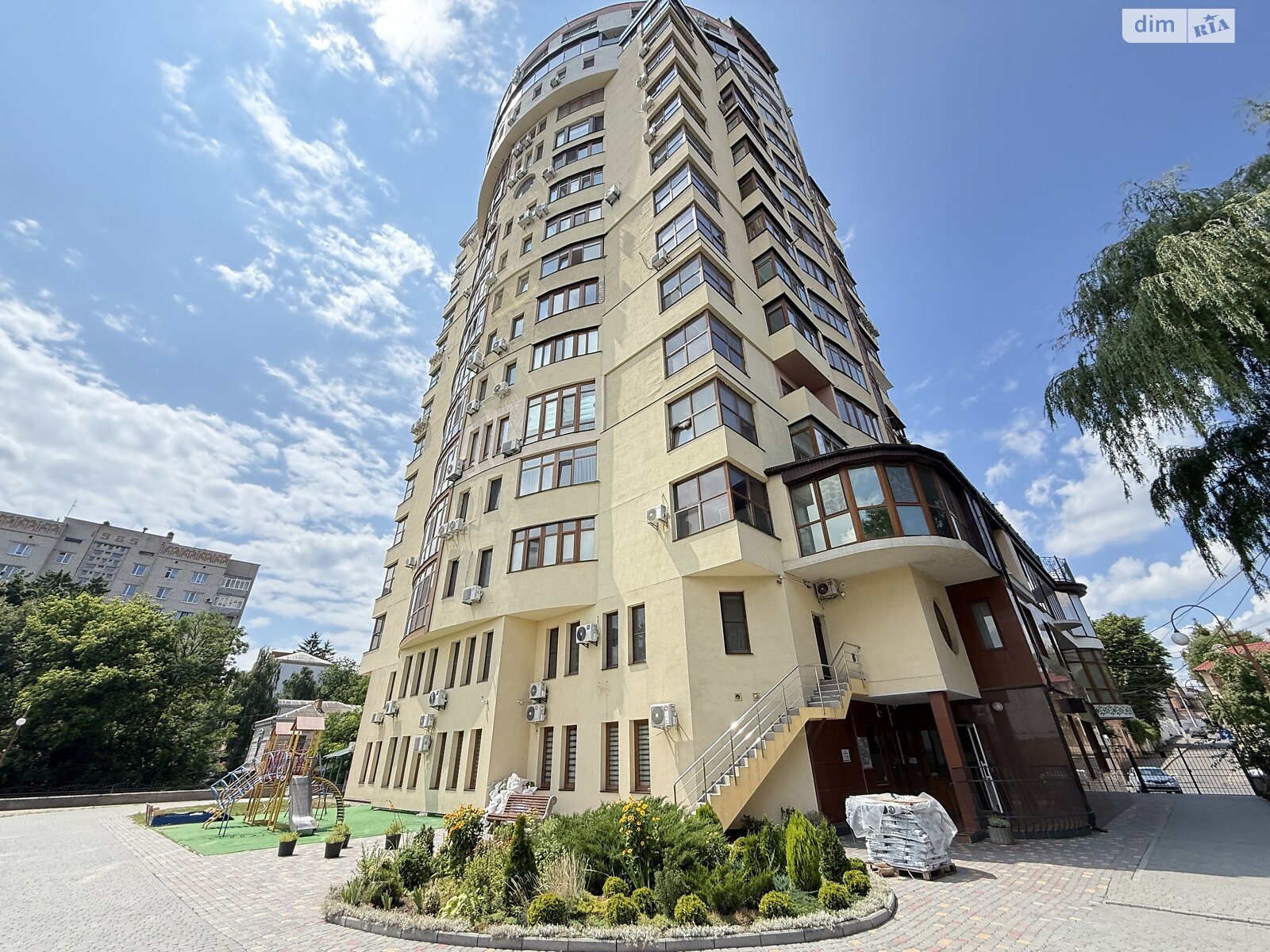 Продажа трехкомнатной квартиры в Виннице, на ул. Степана Бандеры 9, район Центр фото 1 Продажа трехкомнатной квартиры в Виннице, на ул. Степана Бандеры 9, район Центр фото 1