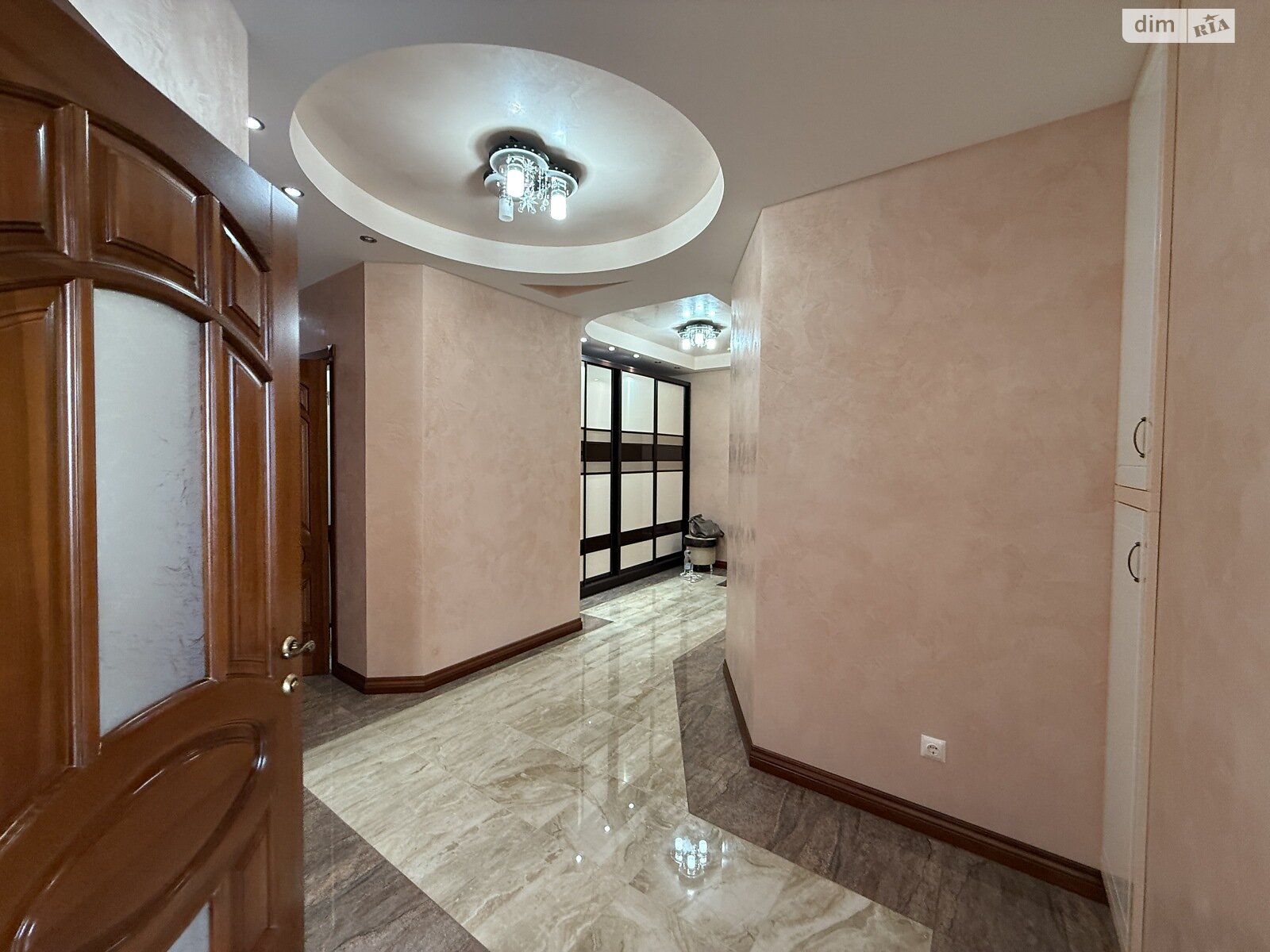 Продажа трехкомнатной квартиры в Виннице, на ул. Степана Бандеры 9, район Центр фото 1 Продажа трехкомнатной квартиры в Виннице, на ул. Степана Бандеры 9, район Центр фото 1