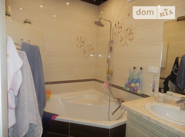 Продажа квартиры, 5 ком., Винница, р‑н. Центр, Театральная улица Продажа квартиры, 5 ком., Винница, р‑н. Центр, Театральная улица
