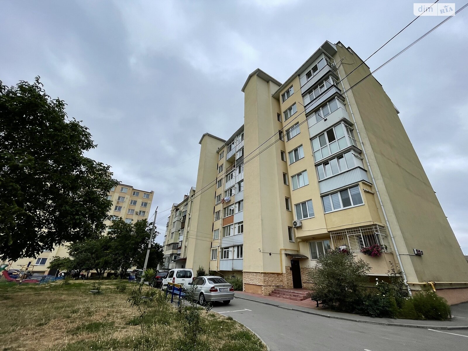 Продаж трикімнатної квартири в Вінниці, на вул. Садова 22А, район Тяжилів фото 1