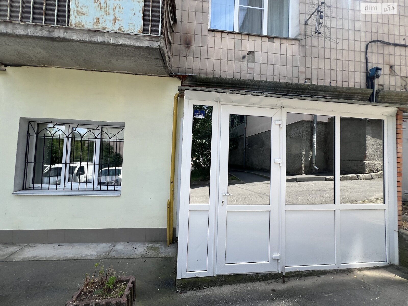 Продаж трикімнатної квартири в Вінниці, на вул. Марії Литвиненко-Вольгемут, район Урожай фото 1 Продаж трикімнатної квартири в Вінниці, на вул. Марії Литвиненко-Вольгемут, район Урожай фото 1