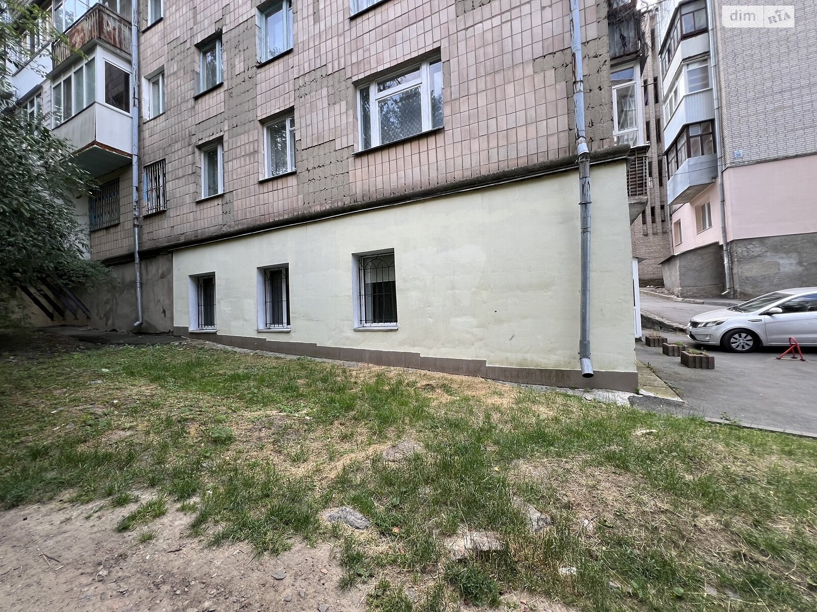 Продаж трикімнатної квартири в Вінниці, на вул. Марії Литвиненко-Вольгемут, район Урожай фото 1 Продаж трикімнатної квартири в Вінниці, на вул. Марії Литвиненко-Вольгемут, район Урожай фото 1