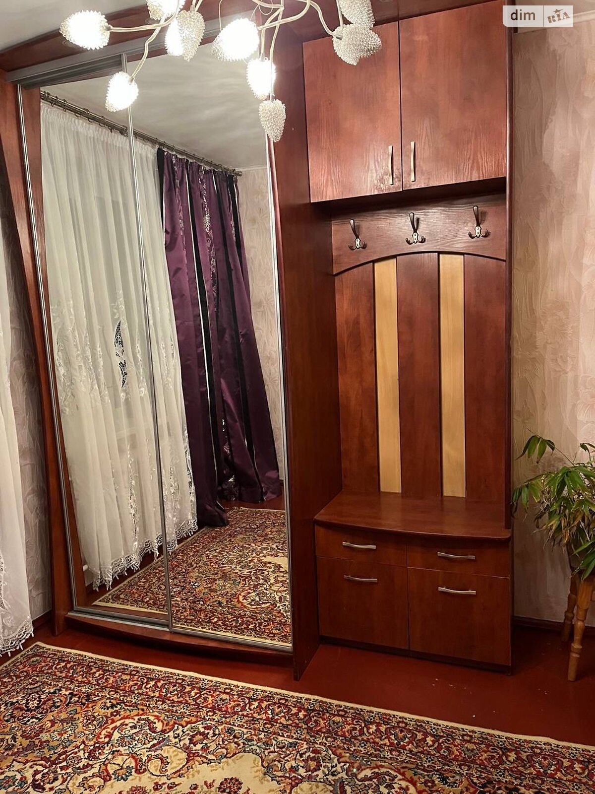 Продаж трикімнатної квартири в Вінниці, на вул. Марії Литвиненко-Вольгемут, район Урожай фото 1