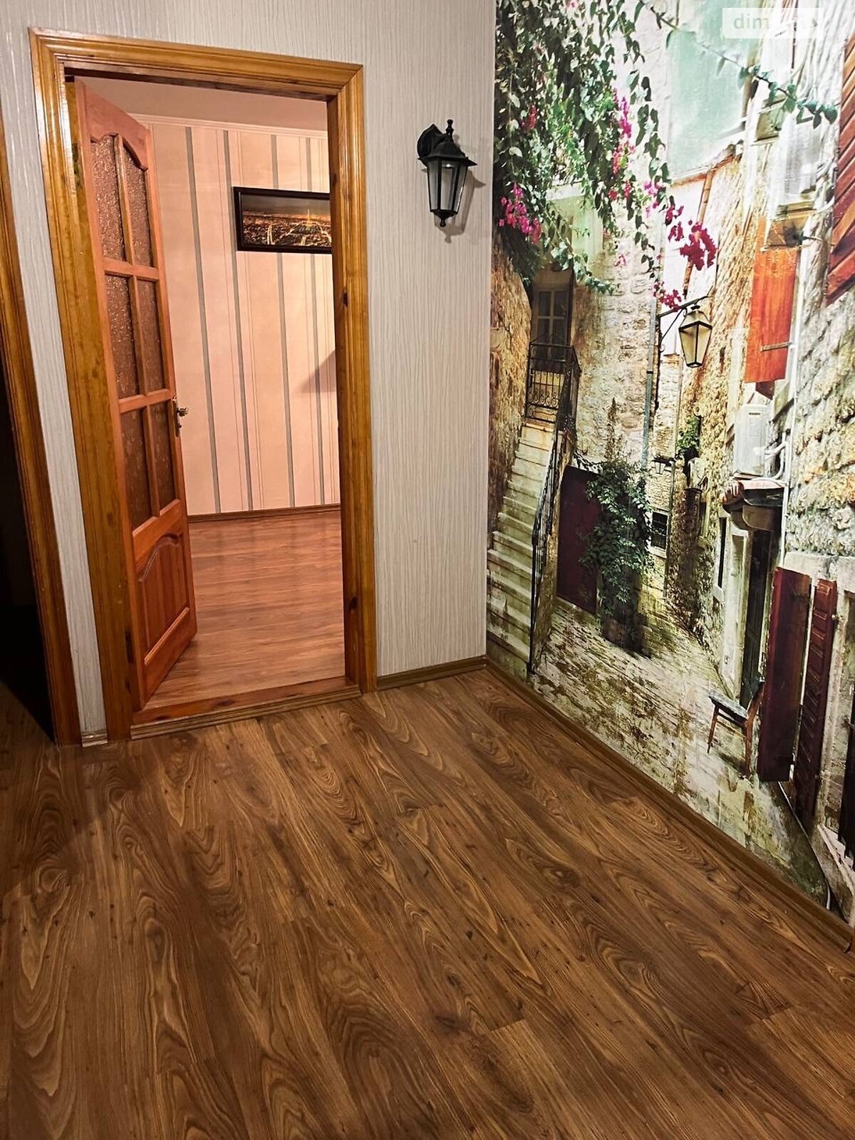 Продаж трикімнатної квартири в Вінниці, на вул. Марії Литвиненко-Вольгемут, район Урожай фото 1