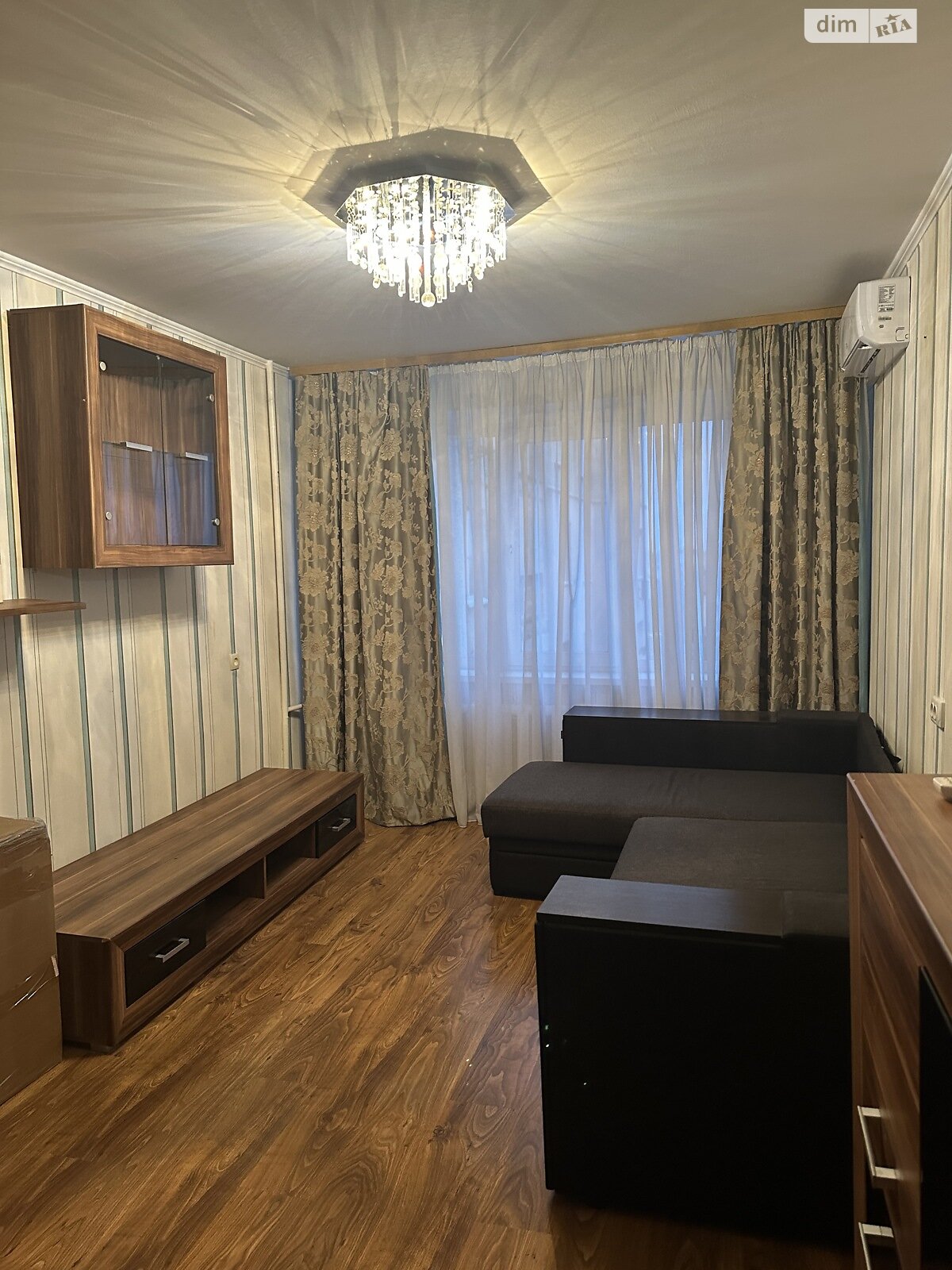 Продаж трикімнатної квартири в Вінниці, на вул. Марії Литвиненко-Вольгемут, район Урожай фото 1