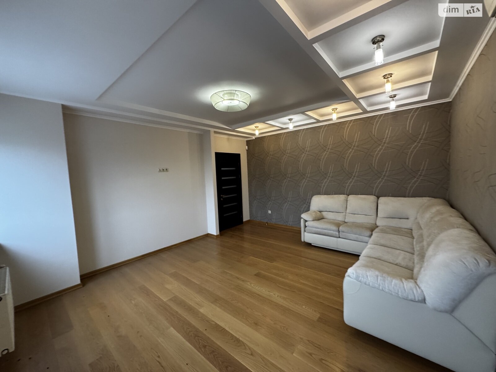 Продажа трехкомнатной квартиры в Виннице, на ул. Пирогова 39, район Урожай фото 1