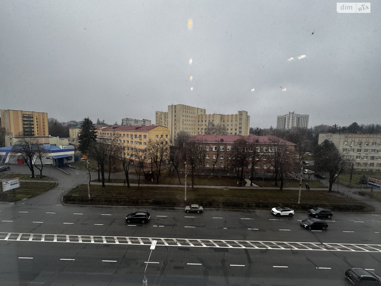 Продажа трехкомнатной квартиры в Виннице, на ул. Пирогова 39, район Урожай фото 1