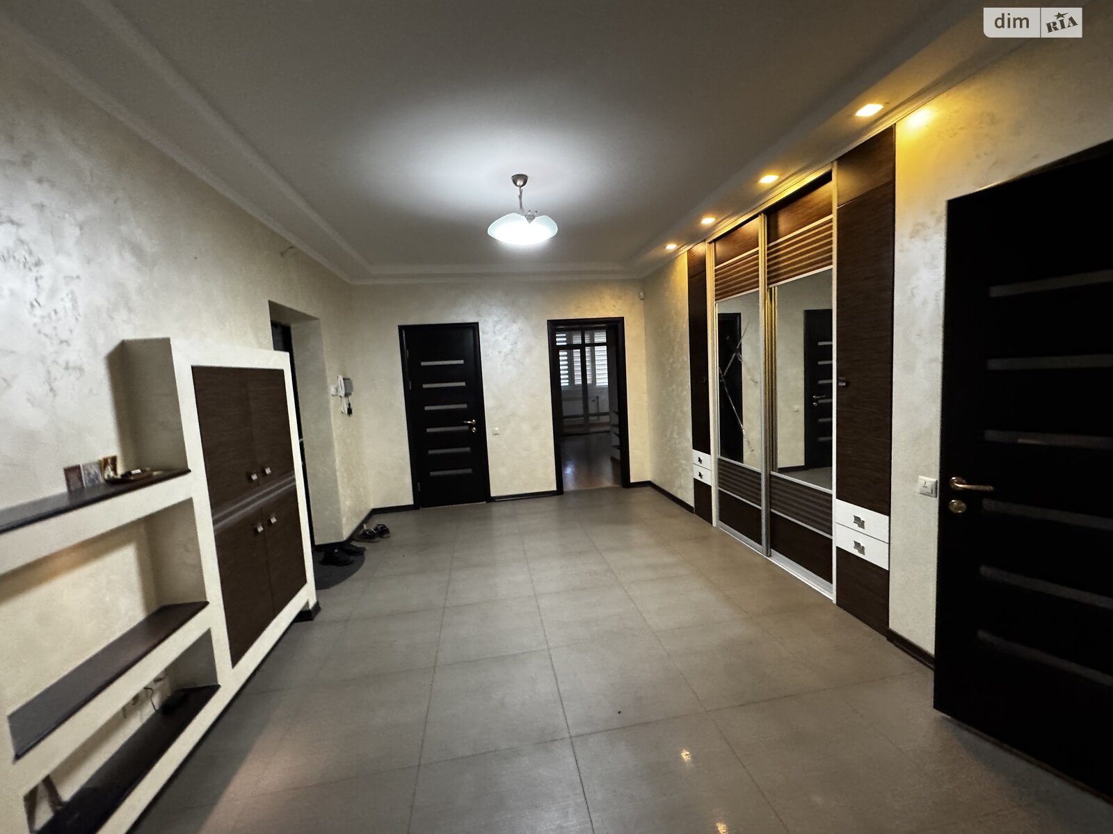 Продажа трехкомнатной квартиры в Виннице, на ул. Пирогова 39, район Урожай фото 1