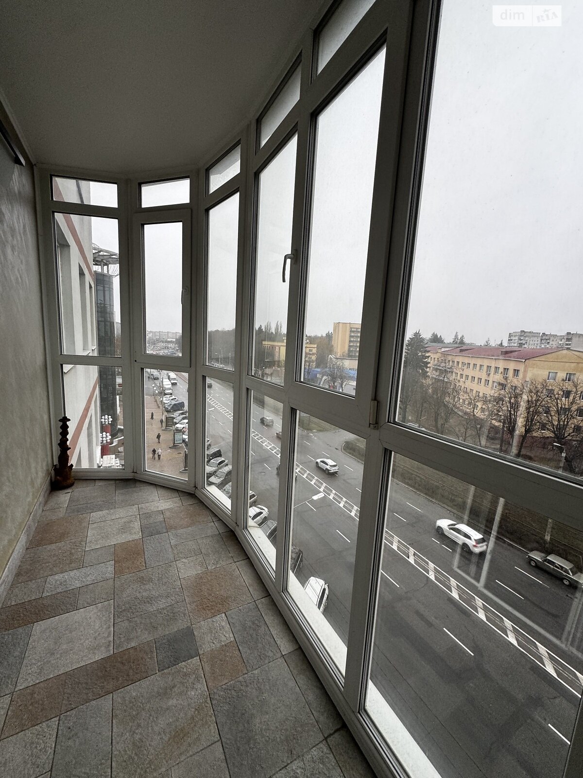 Продажа трехкомнатной квартиры в Виннице, на ул. Пирогова 39, район Урожай фото 1