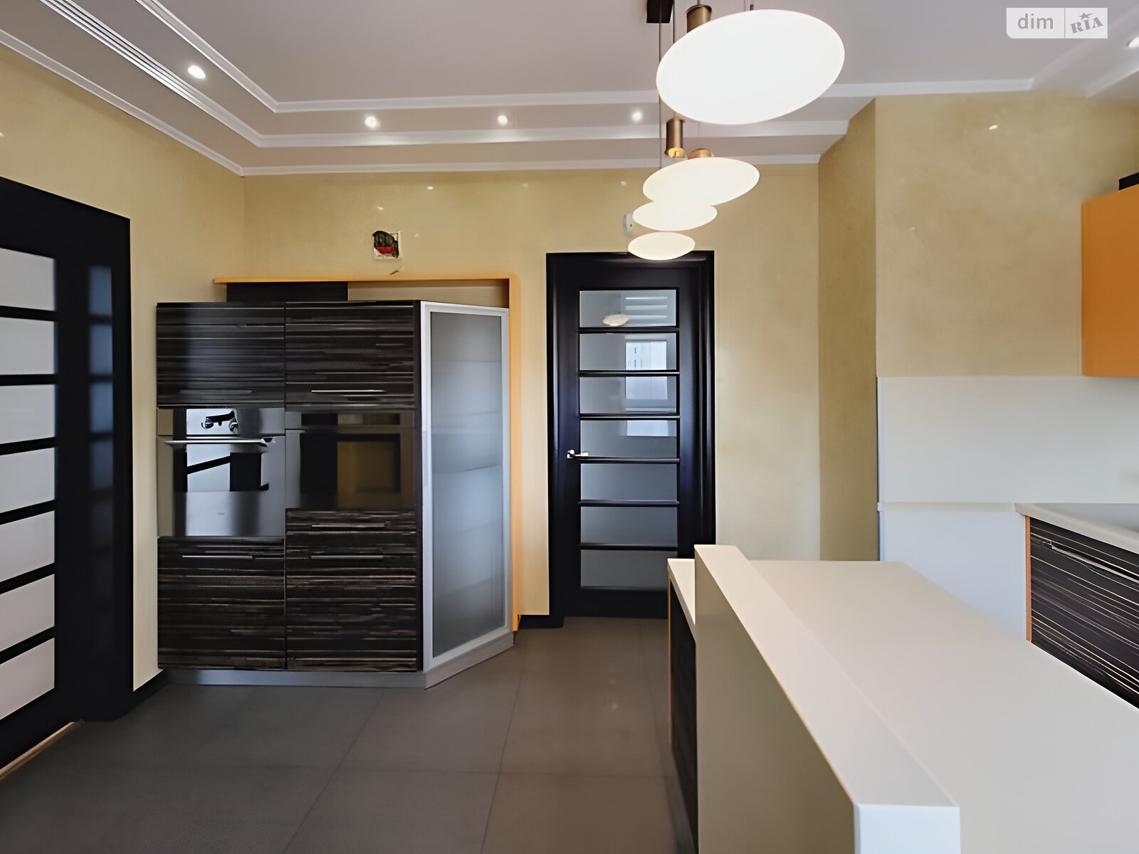 Продажа трехкомнатной квартиры в Виннице, на ул. Пирогова 39, район Урожай фото 1