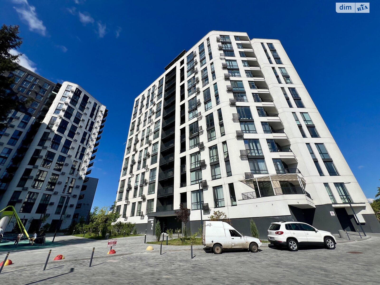 Продаж двокімнатної квартири в Вінниці, на вул. 600-річчя, район Вишенька фото 1 Продаж двокімнатної квартири в Вінниці, на вул. 600-річчя, район Вишенька фото 1