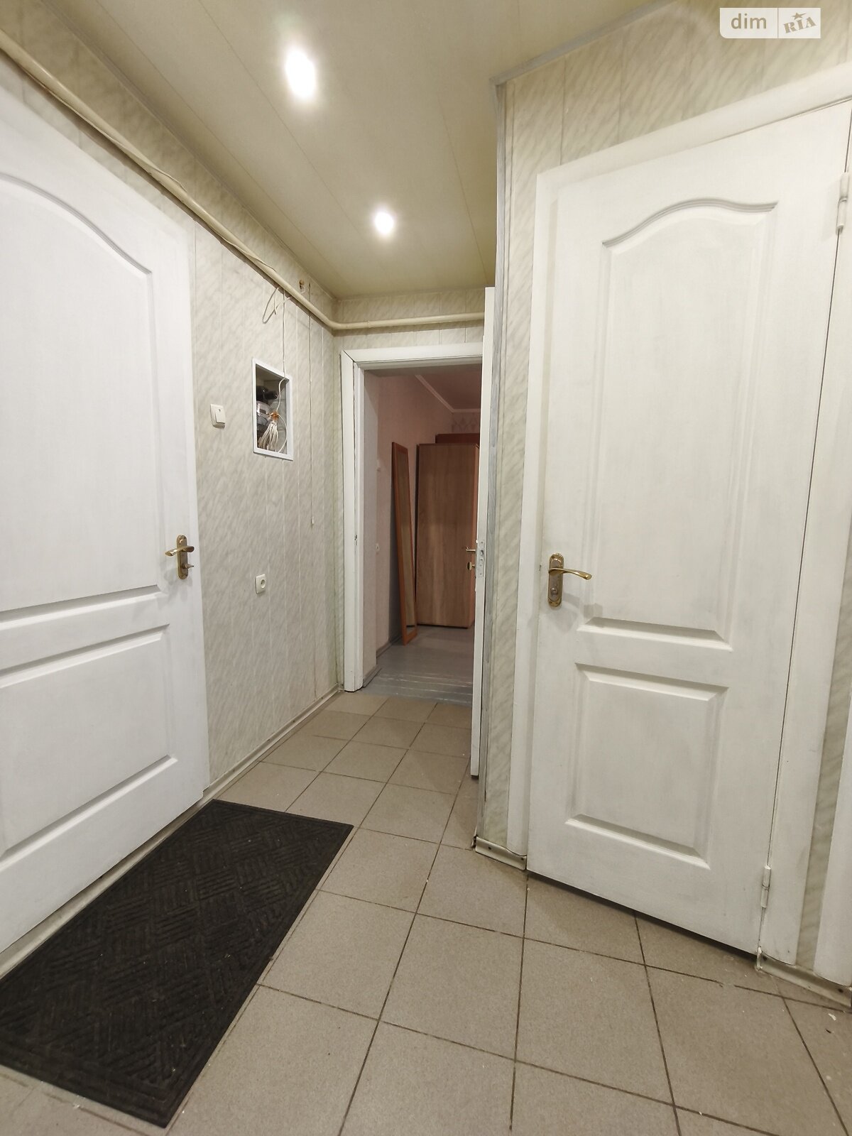 Продаж двокімнатної квартири в Вінниці, на вул. 600-річчя, район Вишенька фото 1 Продаж двокімнатної квартири в Вінниці, на вул. 600-річчя, район Вишенька фото 1