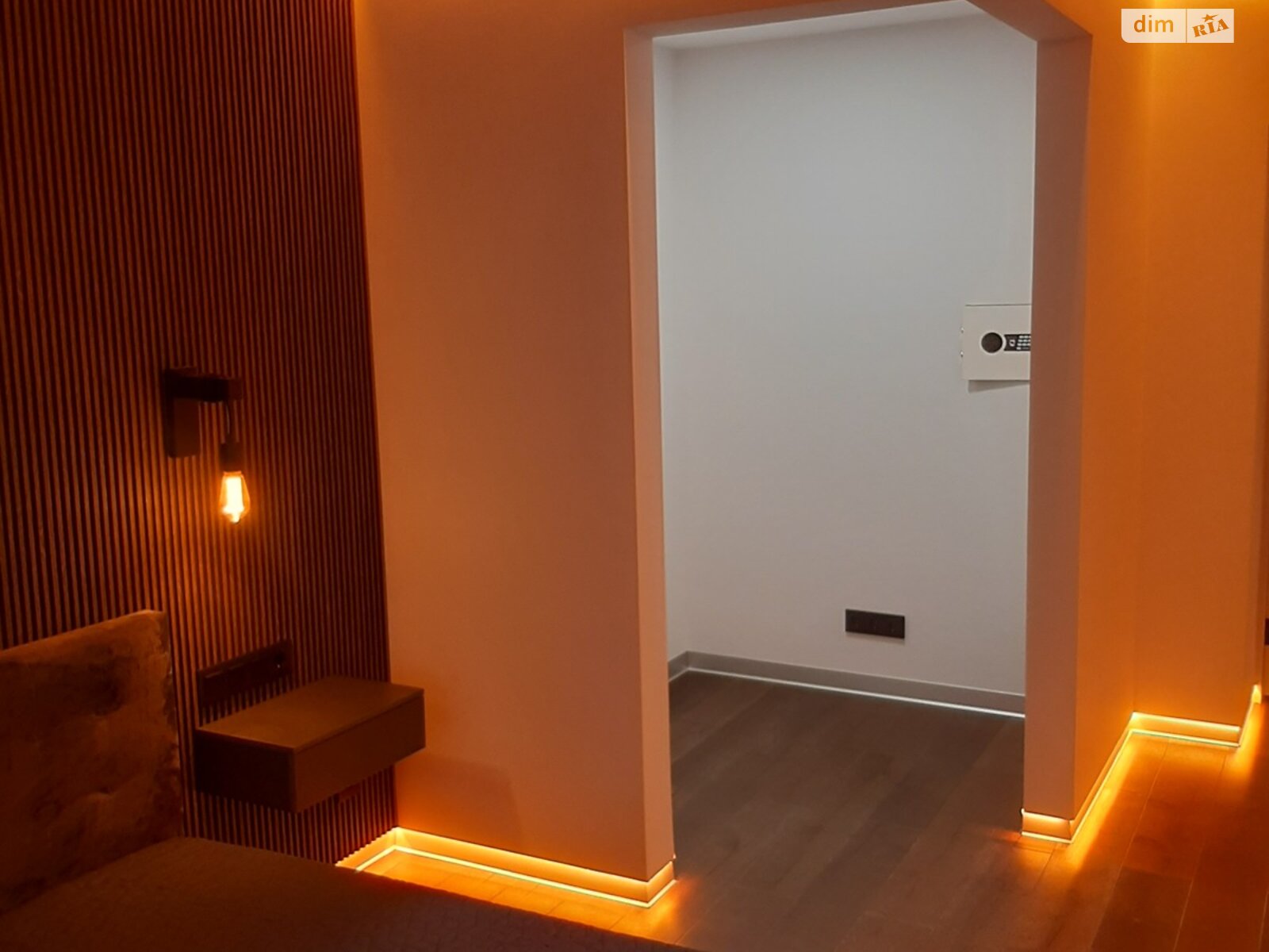 Продаж двокімнатної квартири в Вінниці, на вул. Василя Порика, район Вишенька фото 1 Продаж двокімнатної квартири в Вінниці, на вул. Василя Порика, район Вишенька фото 1