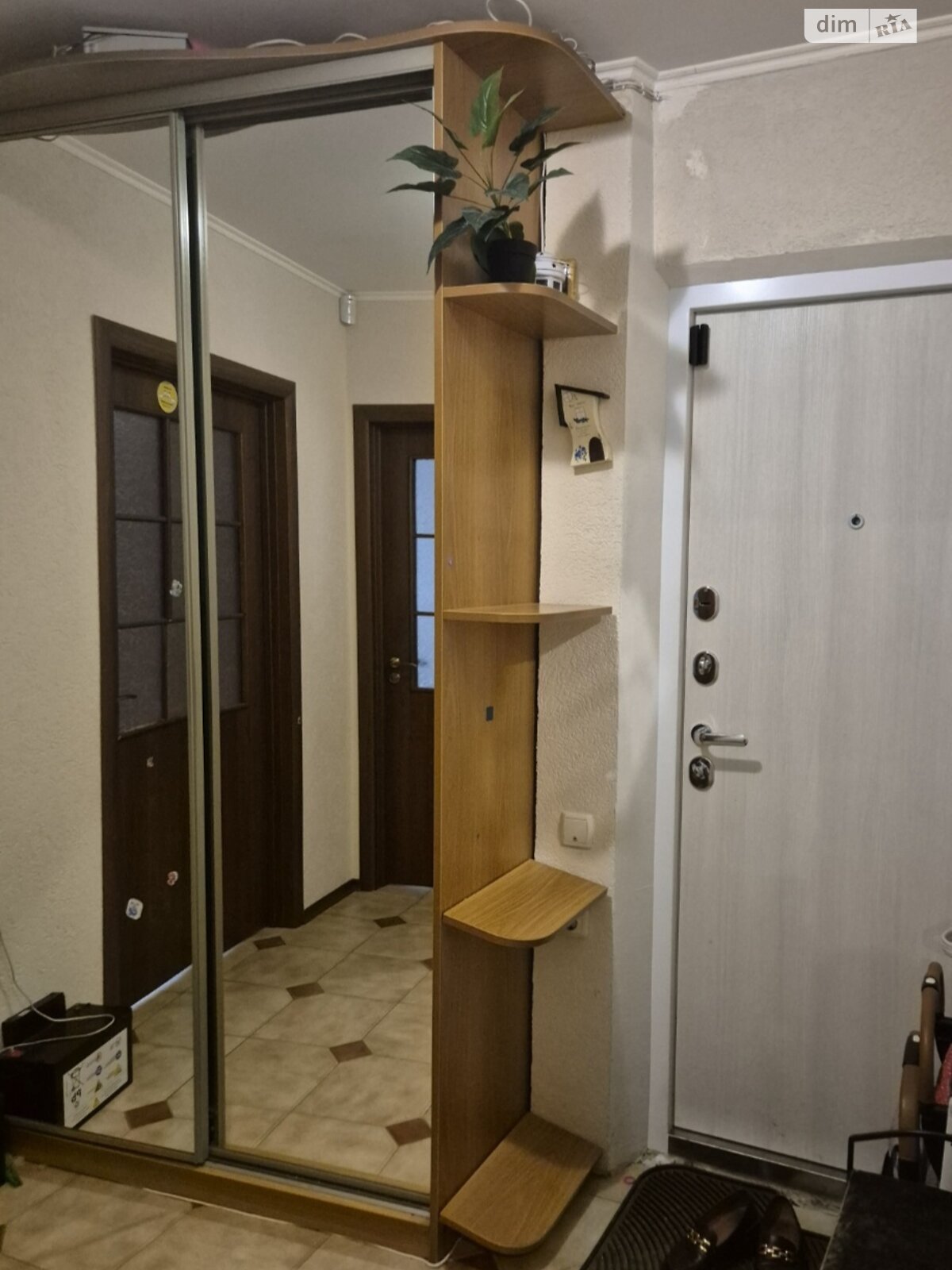 Продажа трехкомнатной квартиры в Виннице, на ул. Андрея Первозванного, район Вишенка фото 1 Продажа трехкомнатной квартиры в Виннице, на ул. Андрея Первозванного, район Вишенка фото 1