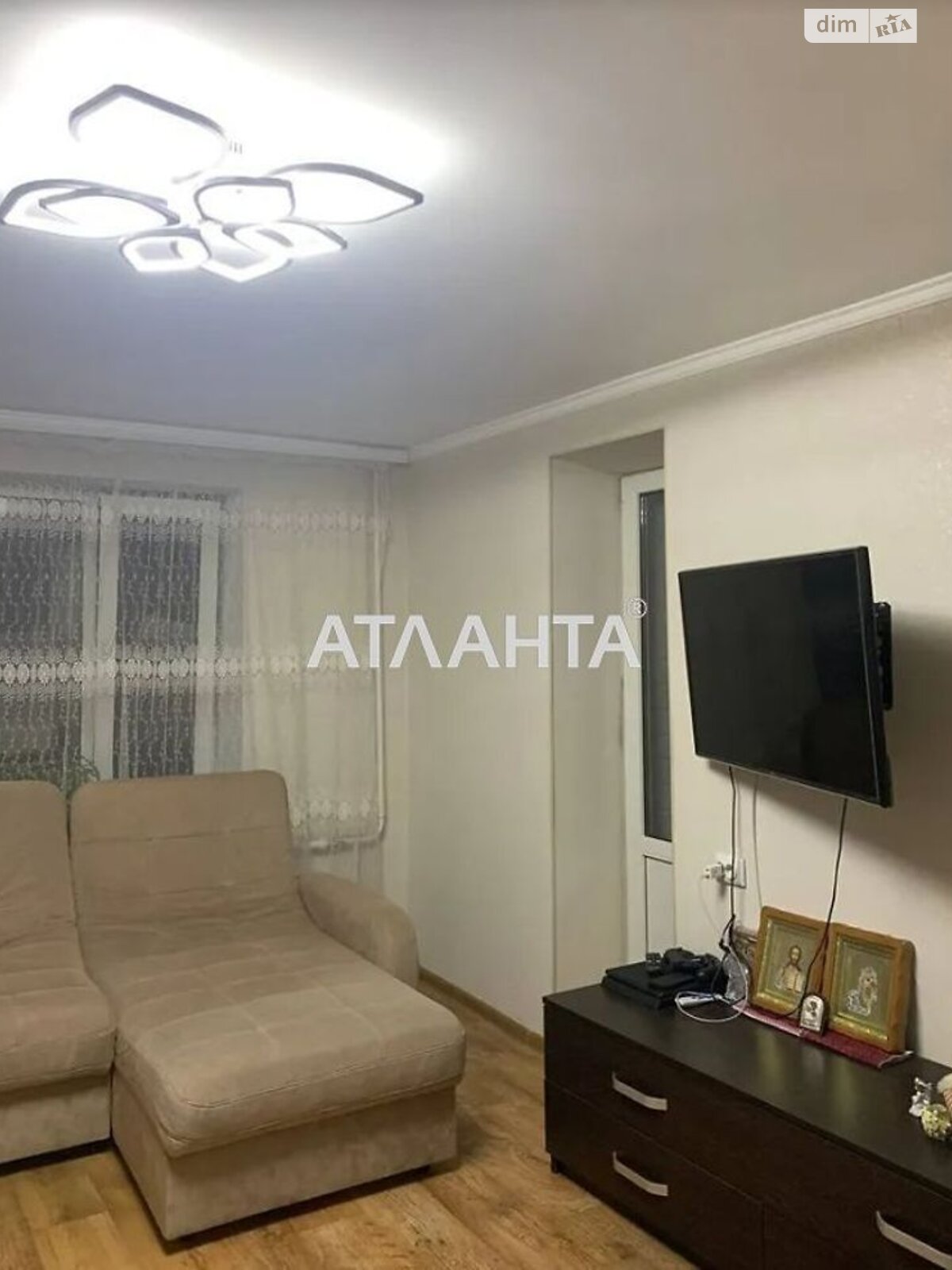 Продаж двокімнатної квартири в Вінниці, на просп. Космонавтів, район Вишенька фото 2 Продаж двокімнатної квартири в Вінниці, на просп. Космонавтів, район Вишенька фото 2