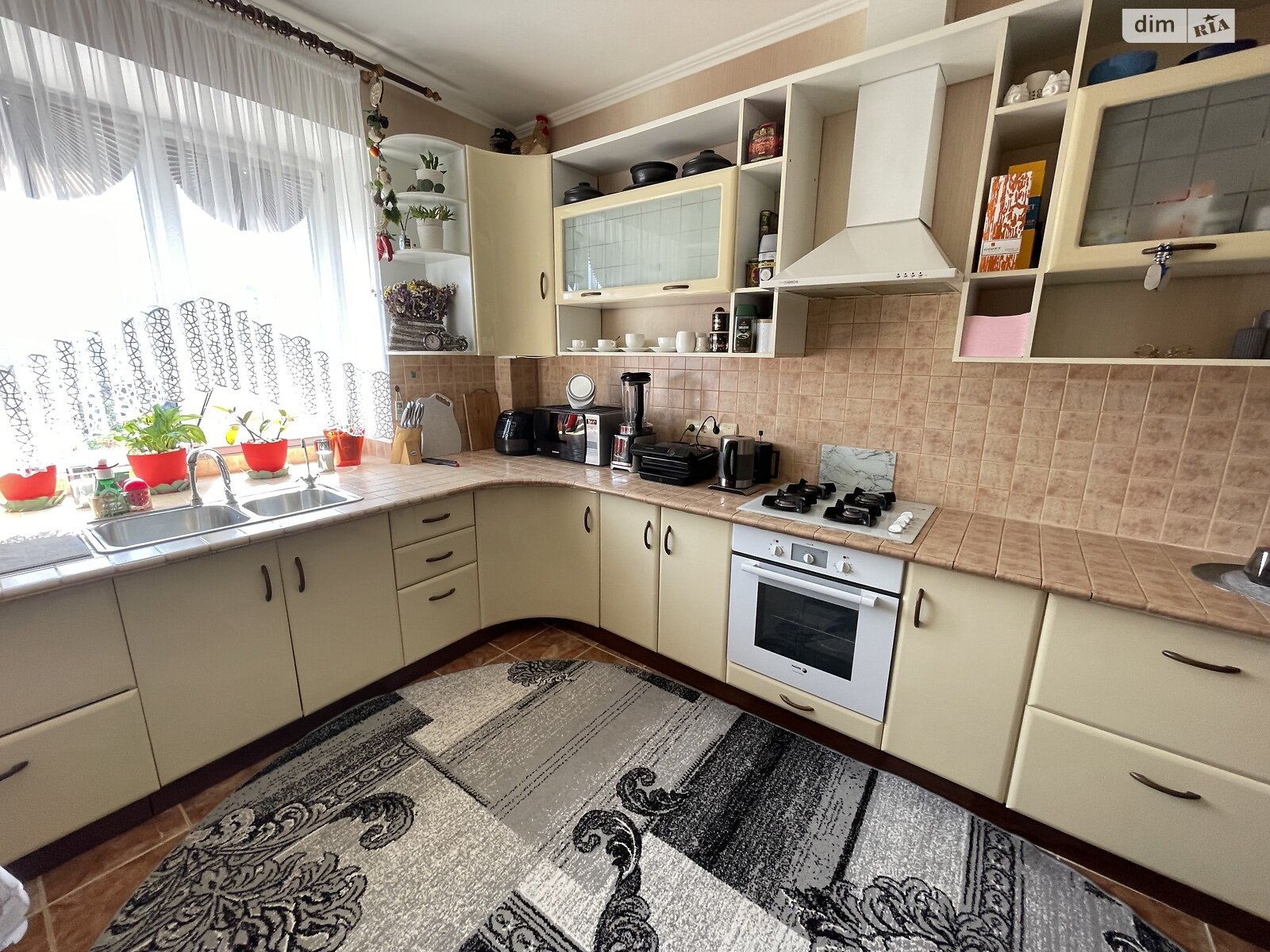 Продаж трикімнатної квартири в Вінниці, на вул. Келецька, район Вишенька фото 1 Продаж трикімнатної квартири в Вінниці, на вул. Келецька, район Вишенька фото 1