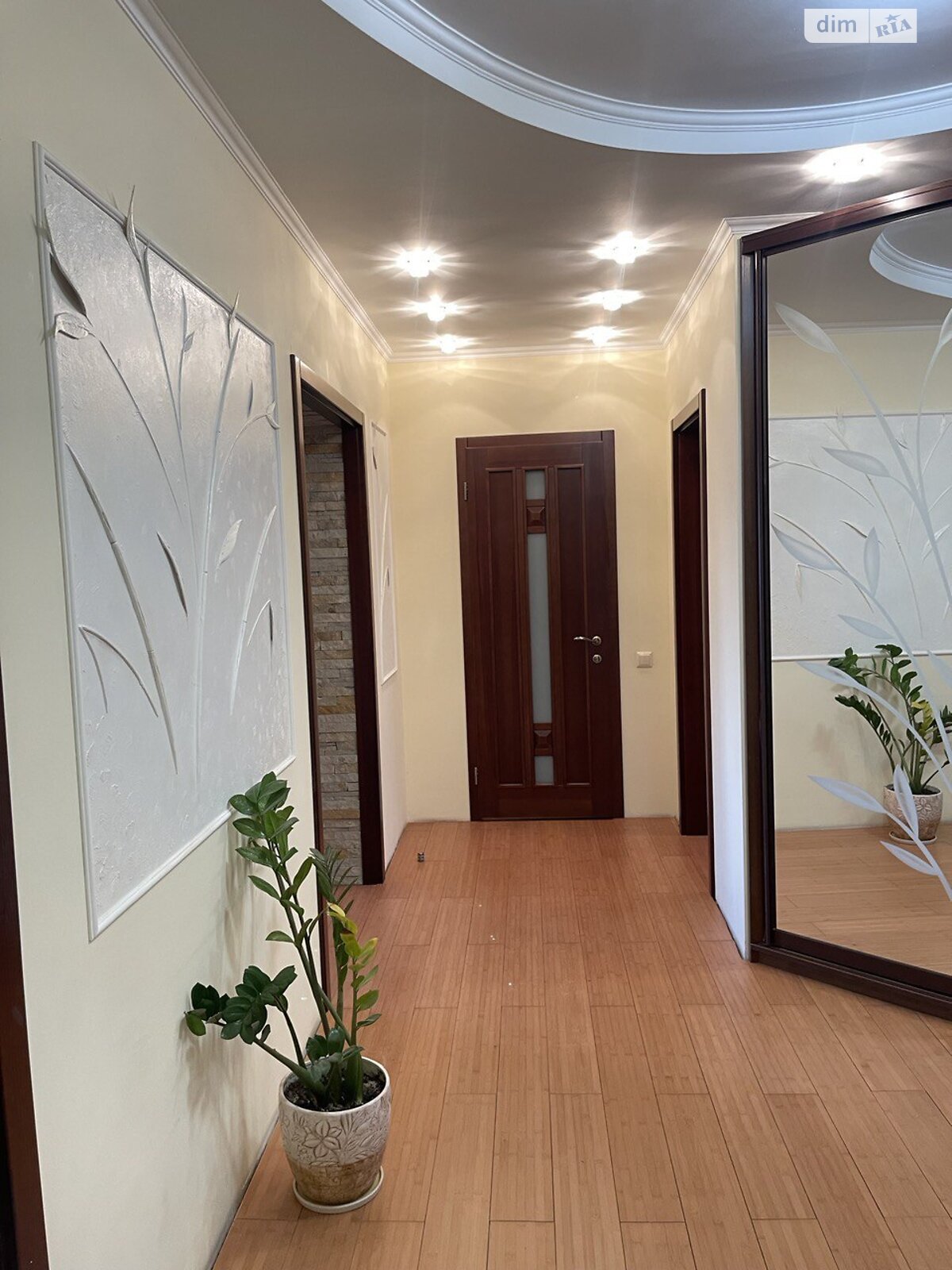 Продаж трикімнатної квартири в Вінниці, на вул. Келецька, район Вишенька фото 1 Продаж трикімнатної квартири в Вінниці, на вул. Келецька, район Вишенька фото 1