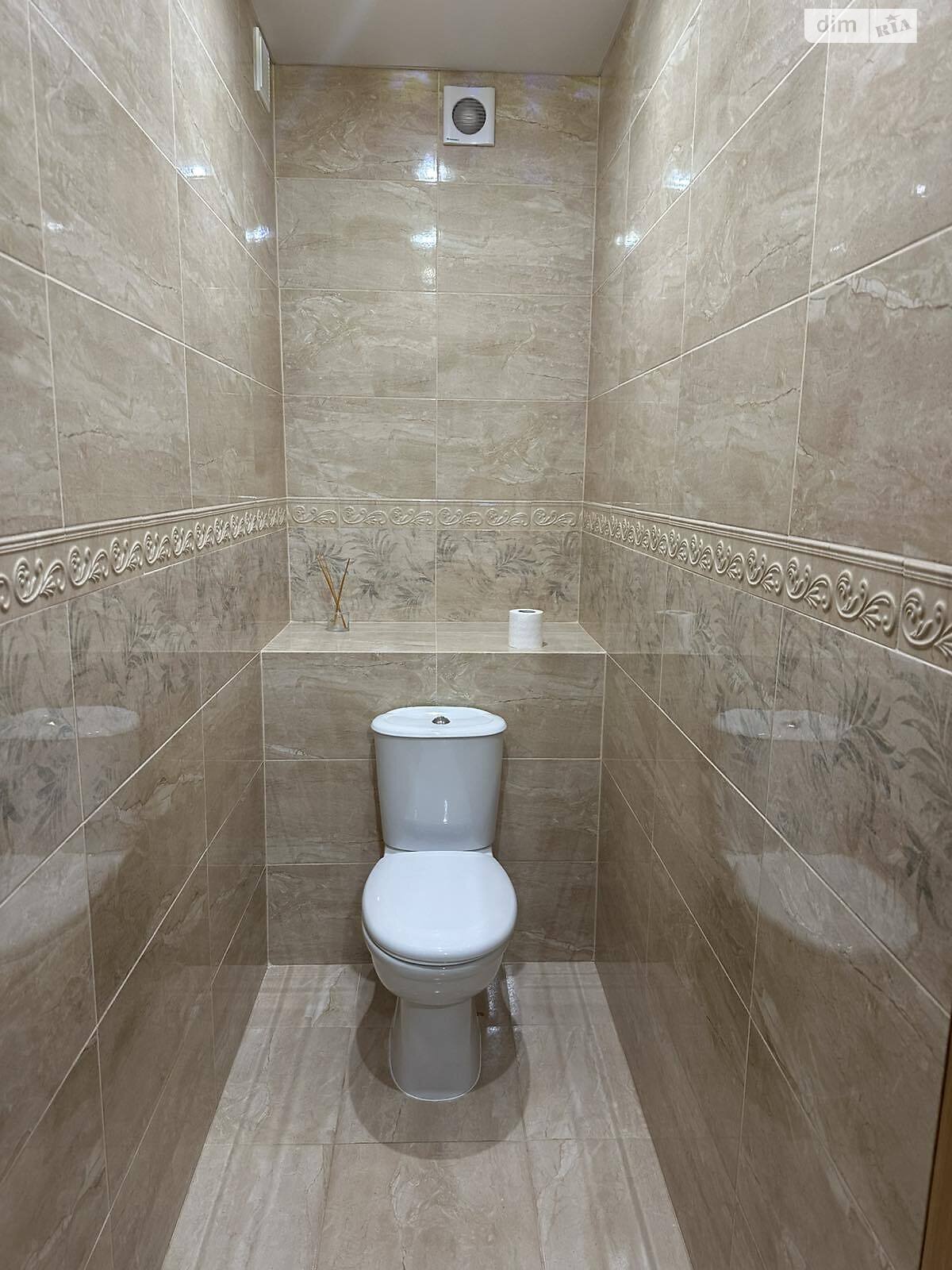 Продажа двухкомнатной квартиры в Зарванцах, на ул. Одесская, фото 1 Продажа двухкомнатной квартиры в Зарванцах, на ул. Одесская, фото 1