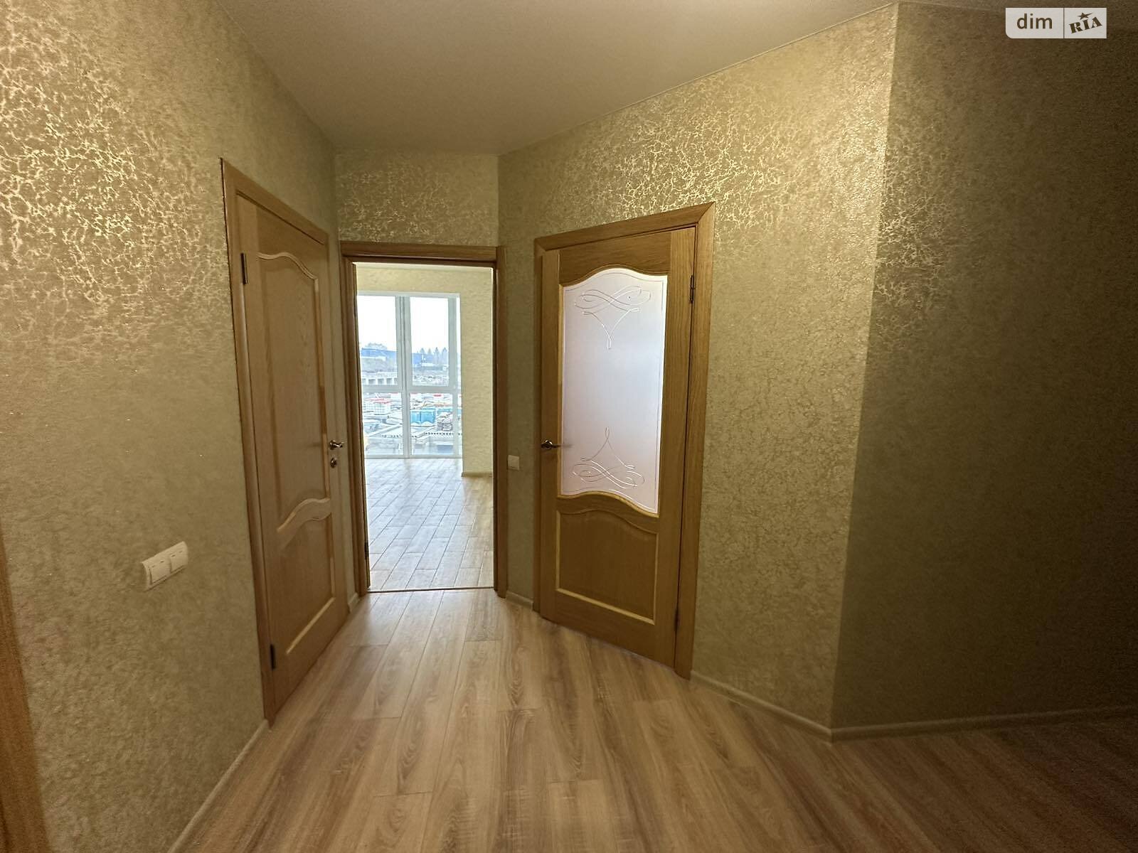 Продажа двухкомнатной квартиры в Зарванцах, на ул. Одесская, фото 1 Продажа двухкомнатной квартиры в Зарванцах, на ул. Одесская, фото 1