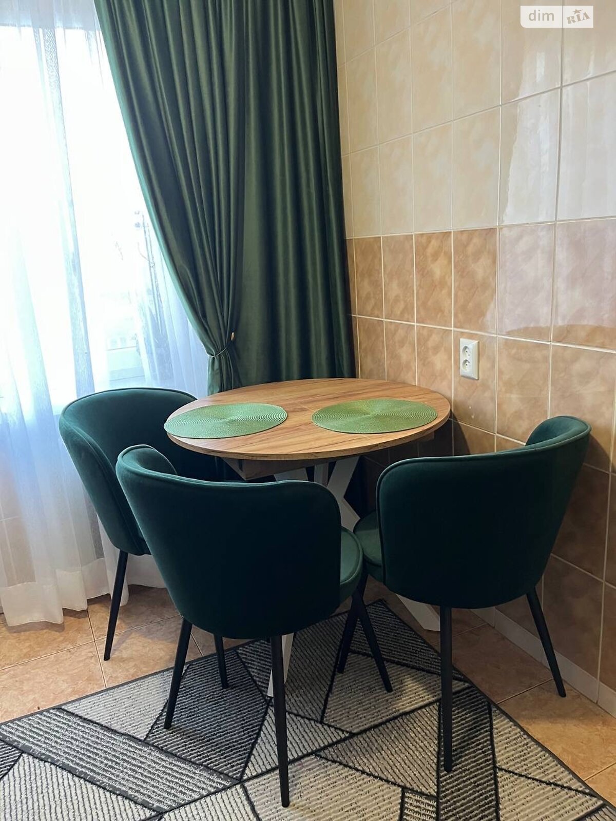 Продажа трехкомнатной квартиры в Виннице, на ул. Келецкая, район Вишенка фото 1 Продажа трехкомнатной квартиры в Виннице, на ул. Келецкая, район Вишенка фото 1