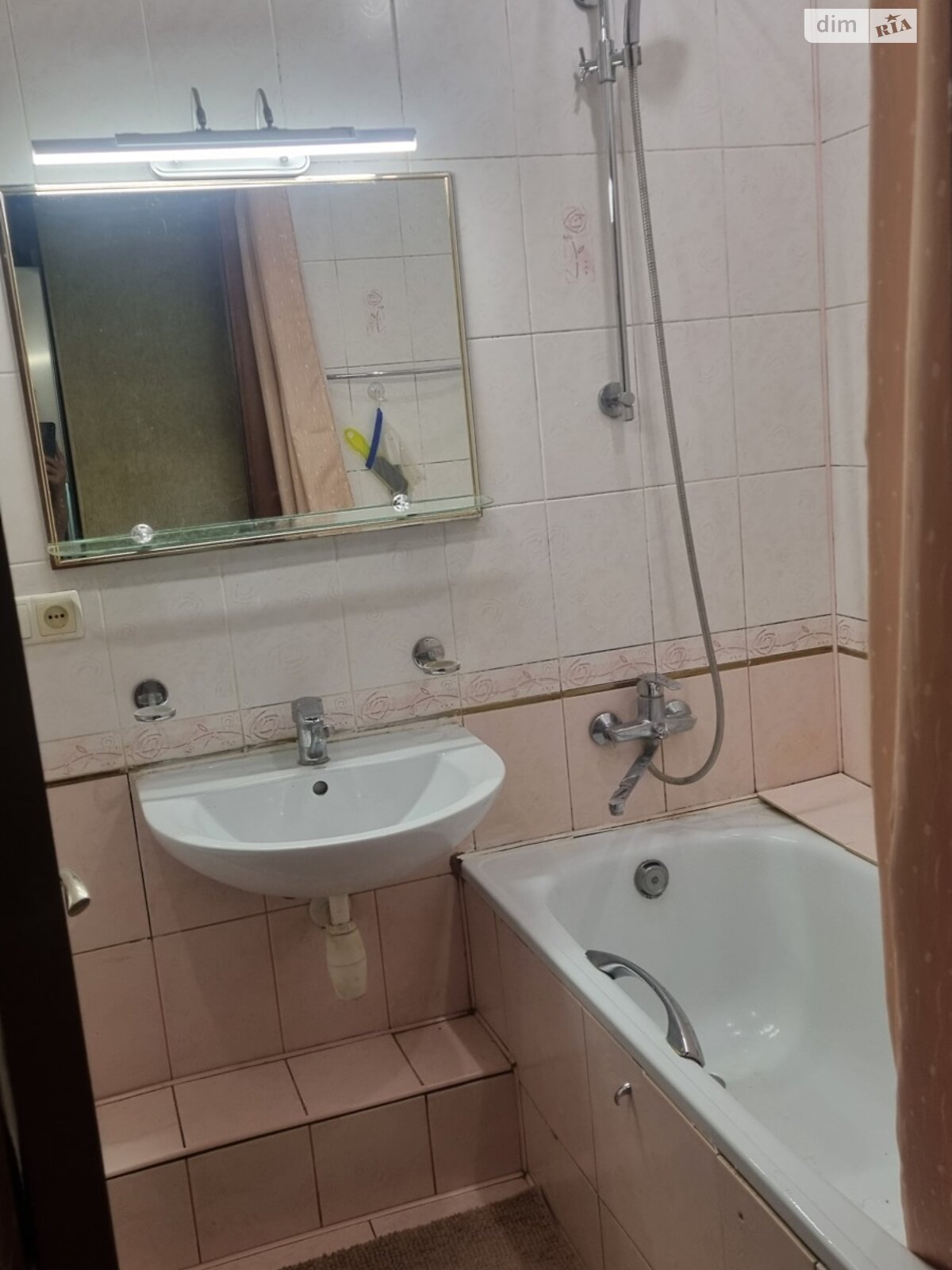 Продаж трикімнатної квартири в Вінниці, на вул. Келецька, район Вишенька фото 1 Продаж трикімнатної квартири в Вінниці, на вул. Келецька, район Вишенька фото 1