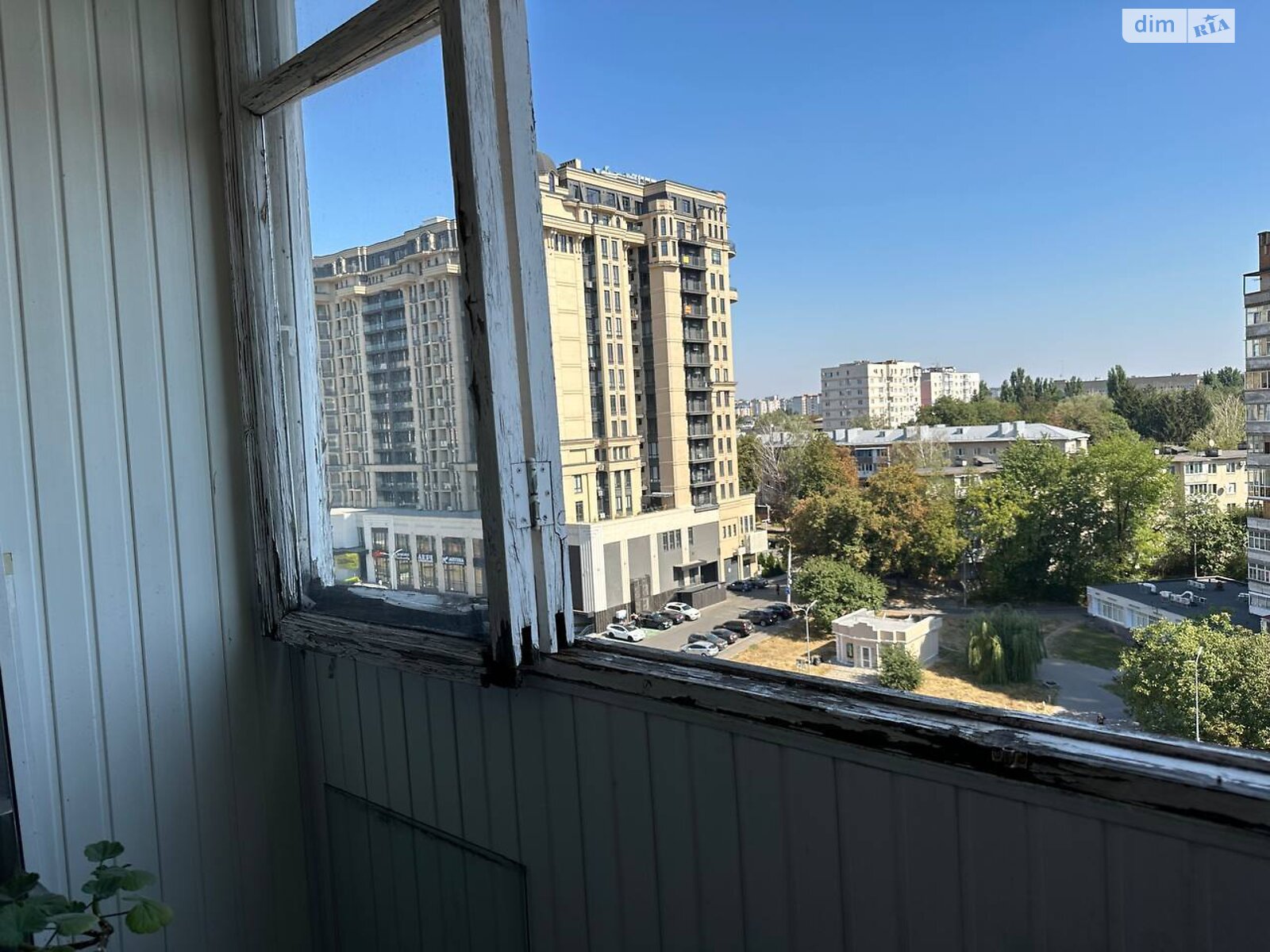 Продаж трикімнатної квартири в Вінниці, на просп. Космонавтів 42, район Вишенька фото 1 Продаж трикімнатної квартири в Вінниці, на просп. Космонавтів 42, район Вишенька фото 1