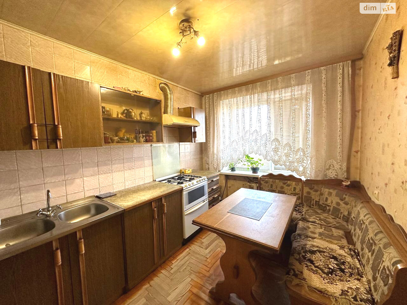 Продаж трикімнатної квартири в Вінниці, на просп. Космонавтів 42, район Вишенька фото 1 Продаж трикімнатної квартири в Вінниці, на просп. Космонавтів 42, район Вишенька фото 1