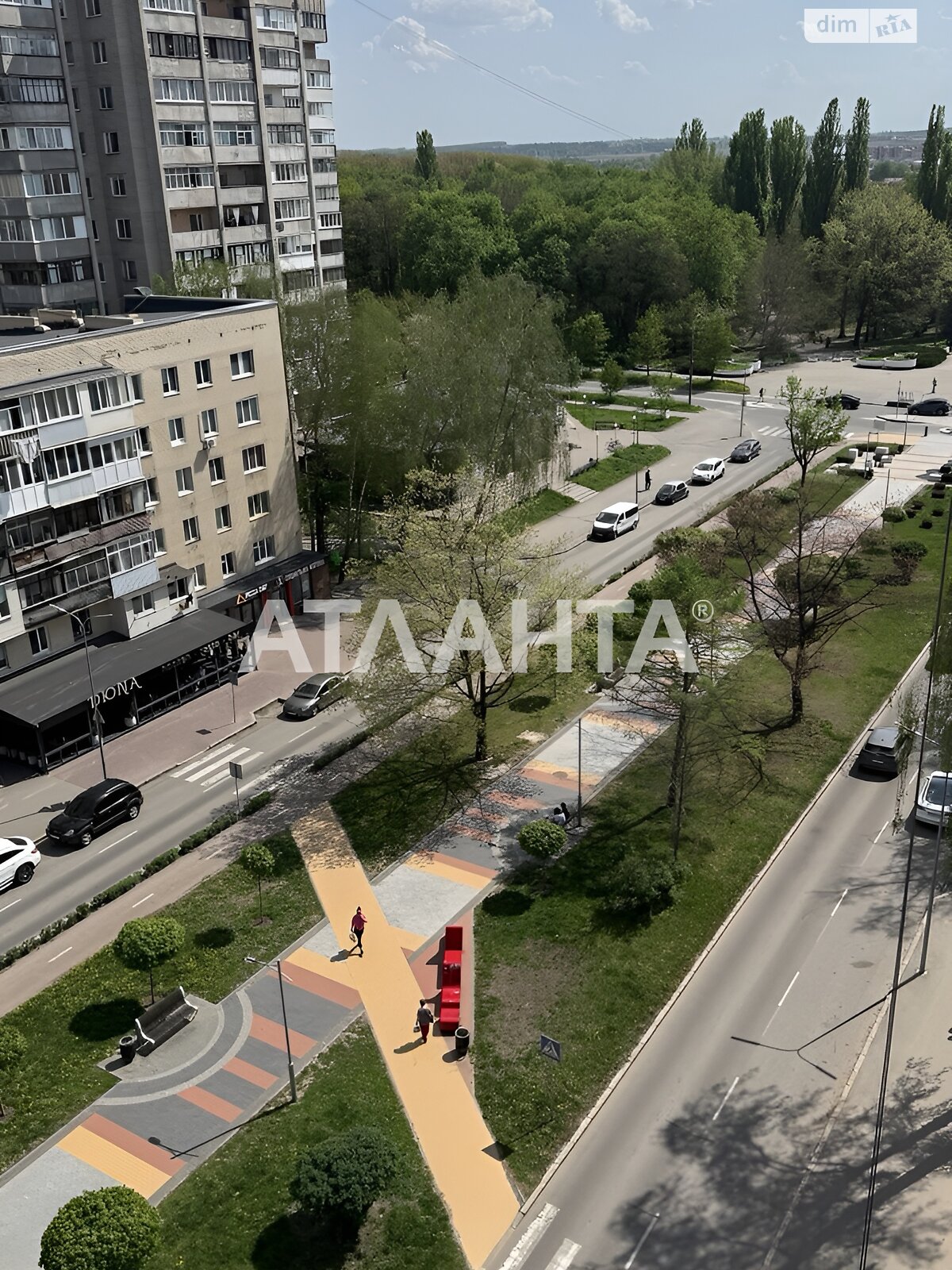 Продаж трикімнатної квартири в Вінниці, на просп. Космонавтів, район Вишенька фото 1 Продаж трикімнатної квартири в Вінниці, на просп. Космонавтів, район Вишенька фото 1