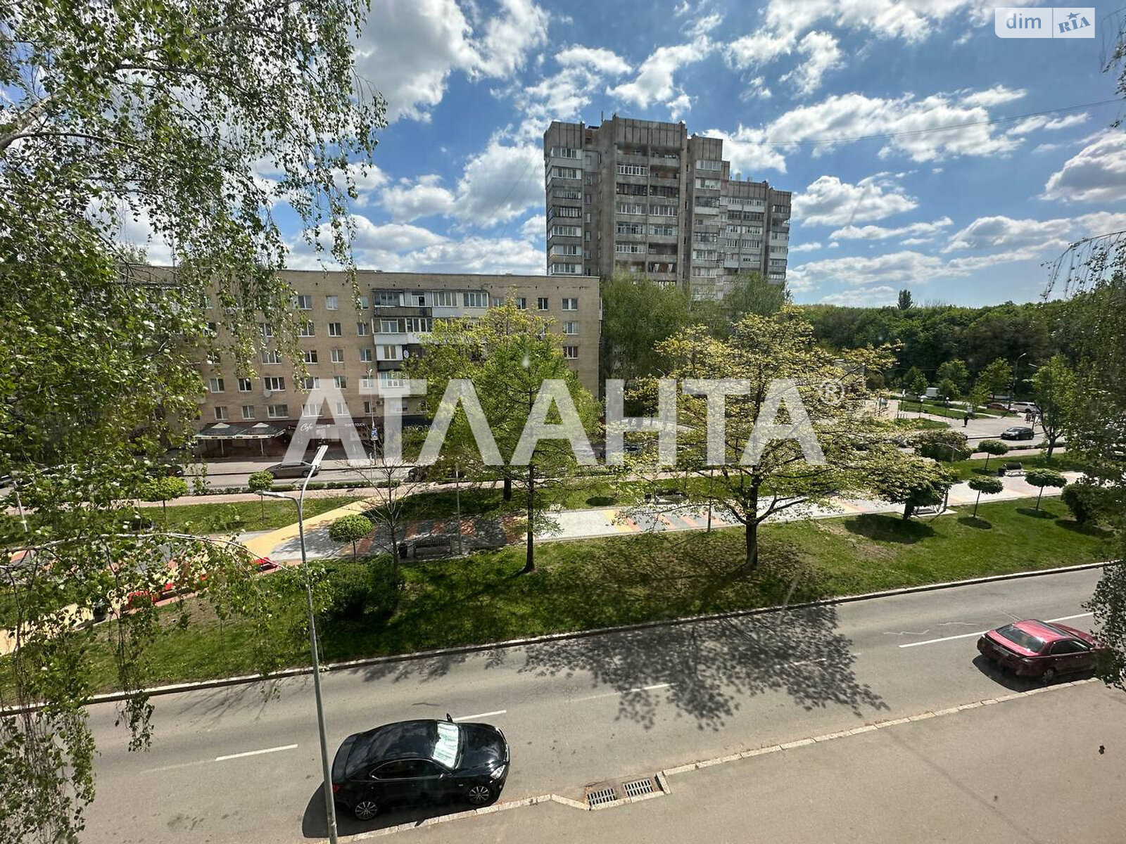 Продаж трикімнатної квартири в Вінниці, на просп. Космонавтів, район Вишенька фото 1 Продаж трикімнатної квартири в Вінниці, на просп. Космонавтів, район Вишенька фото 1