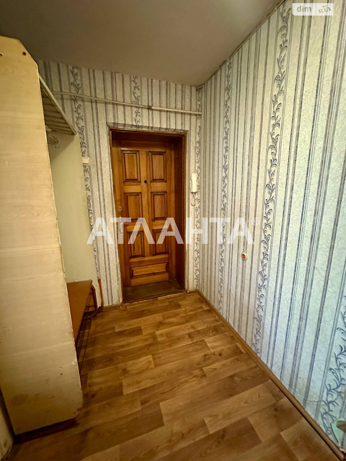 Продаж трикімнатної квартири в Вінниці, на просп. Космонавтів, район Вишенька фото 1 Продаж трикімнатної квартири в Вінниці, на просп. Космонавтів, район Вишенька фото 1
