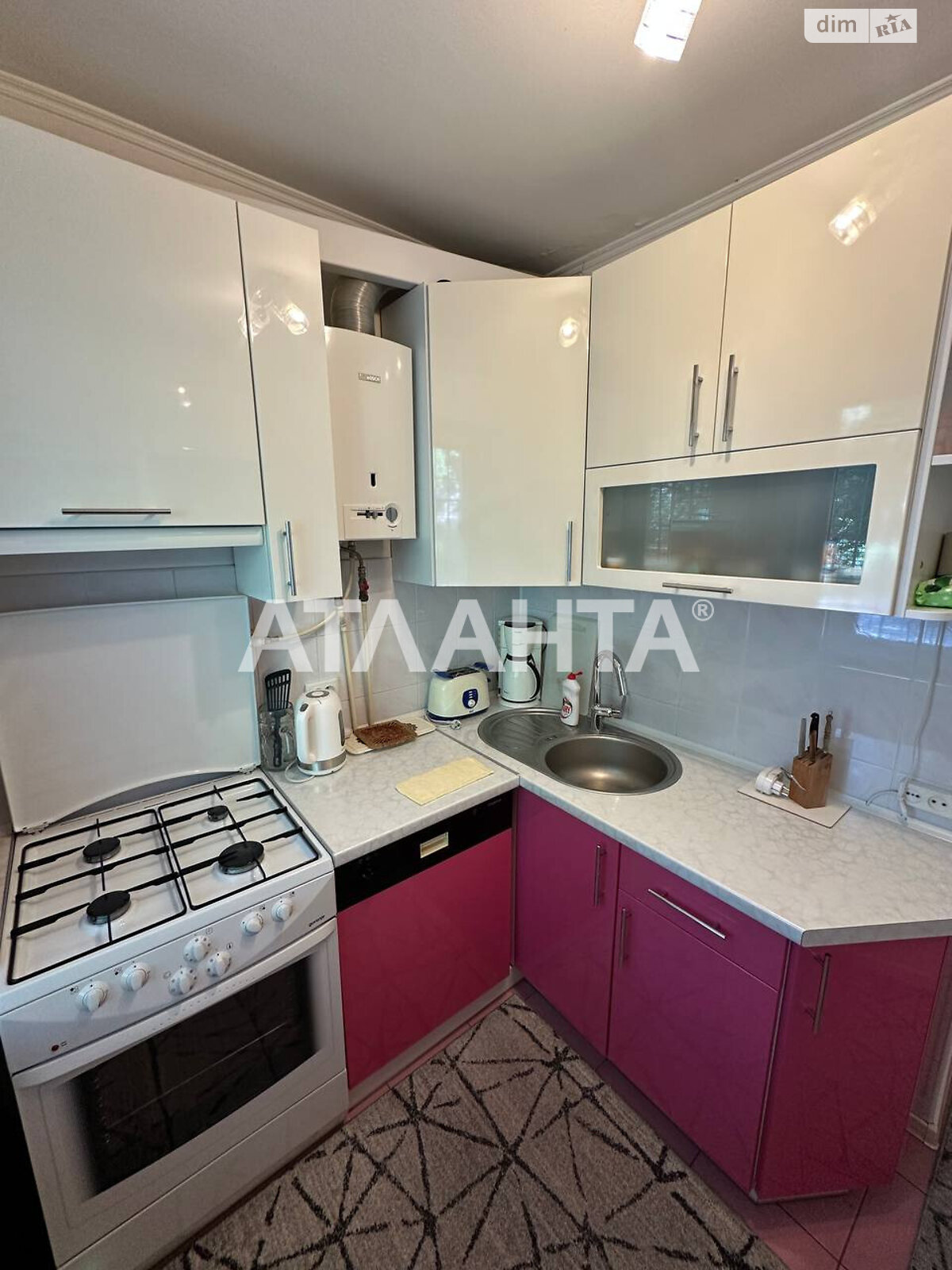 Продаж трикімнатної квартири в Вінниці, на просп. Космонавтів, район Вишенька фото 1 Продаж трикімнатної квартири в Вінниці, на просп. Космонавтів, район Вишенька фото 1