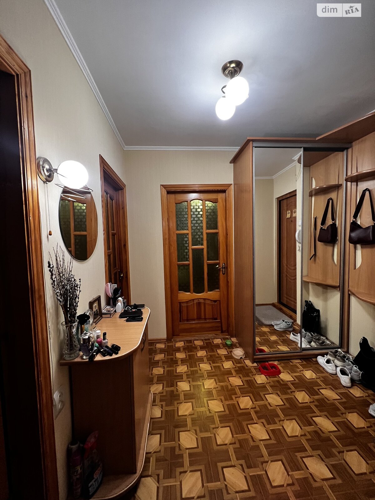Продажа трехкомнатной квартиры в Виннице, на просп. Космонавтов, район Вишенка фото 1 Продажа трехкомнатной квартиры в Виннице, на просп. Космонавтов, район Вишенка фото 1