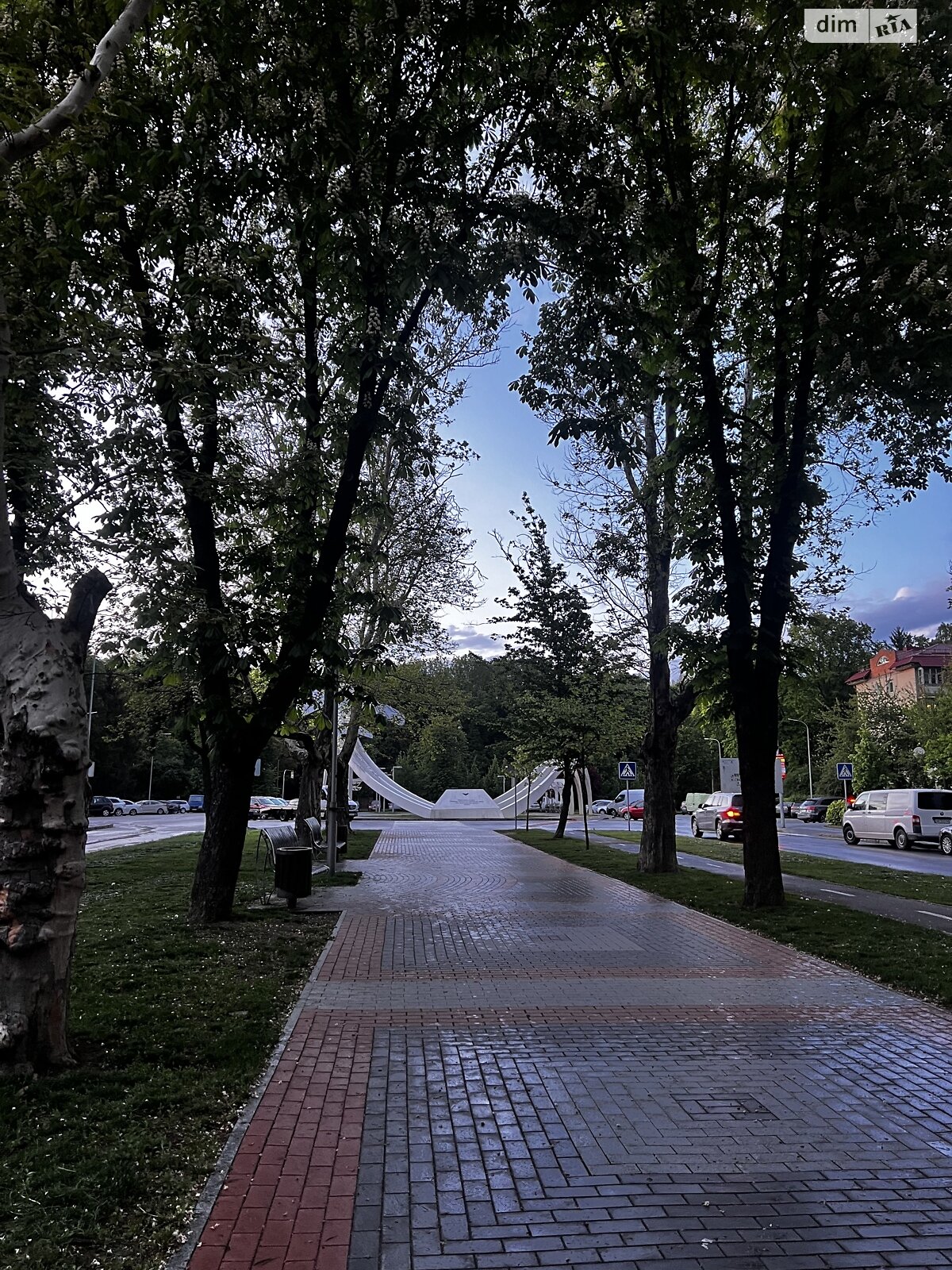 Продажа трехкомнатной квартиры в Виннице, на просп. Космонавтов, район Вишенка фото 1 Продажа трехкомнатной квартиры в Виннице, на просп. Космонавтов, район Вишенка фото 1